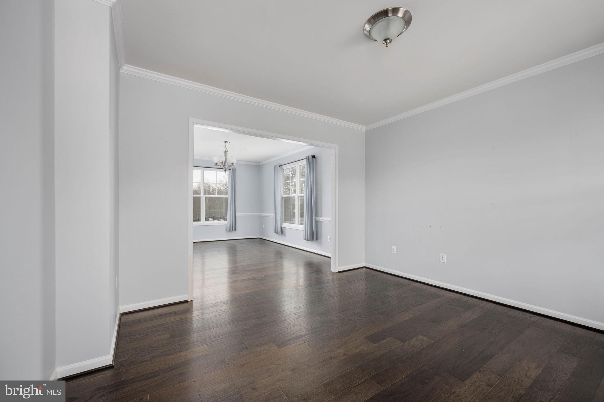 CHURCHILL MEADOWS - Residential