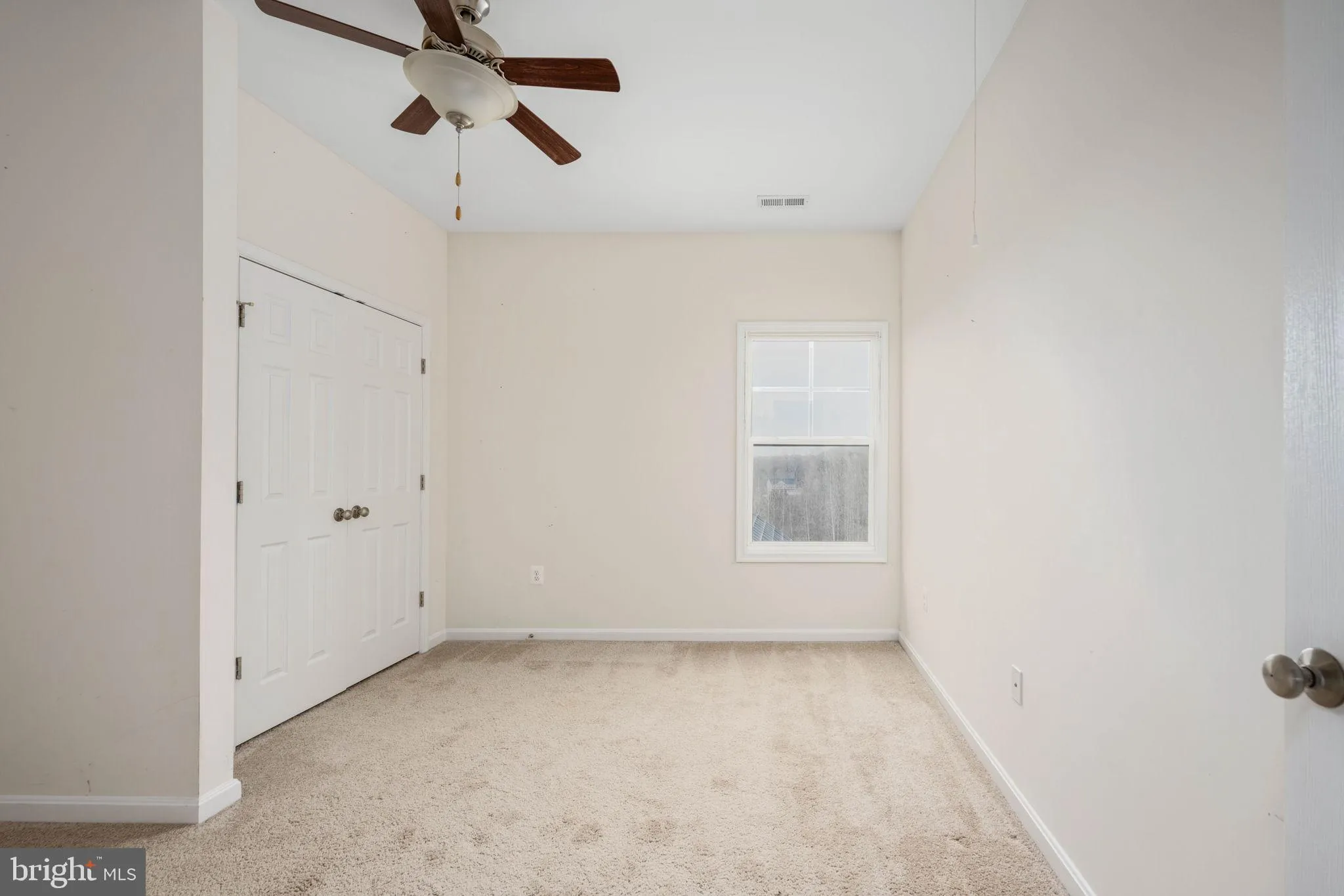 Stafford, Virginia 22556, United States, 4 Bedrooms Bedrooms, ,4 BathroomsBathrooms,Residential,Contingent,1982