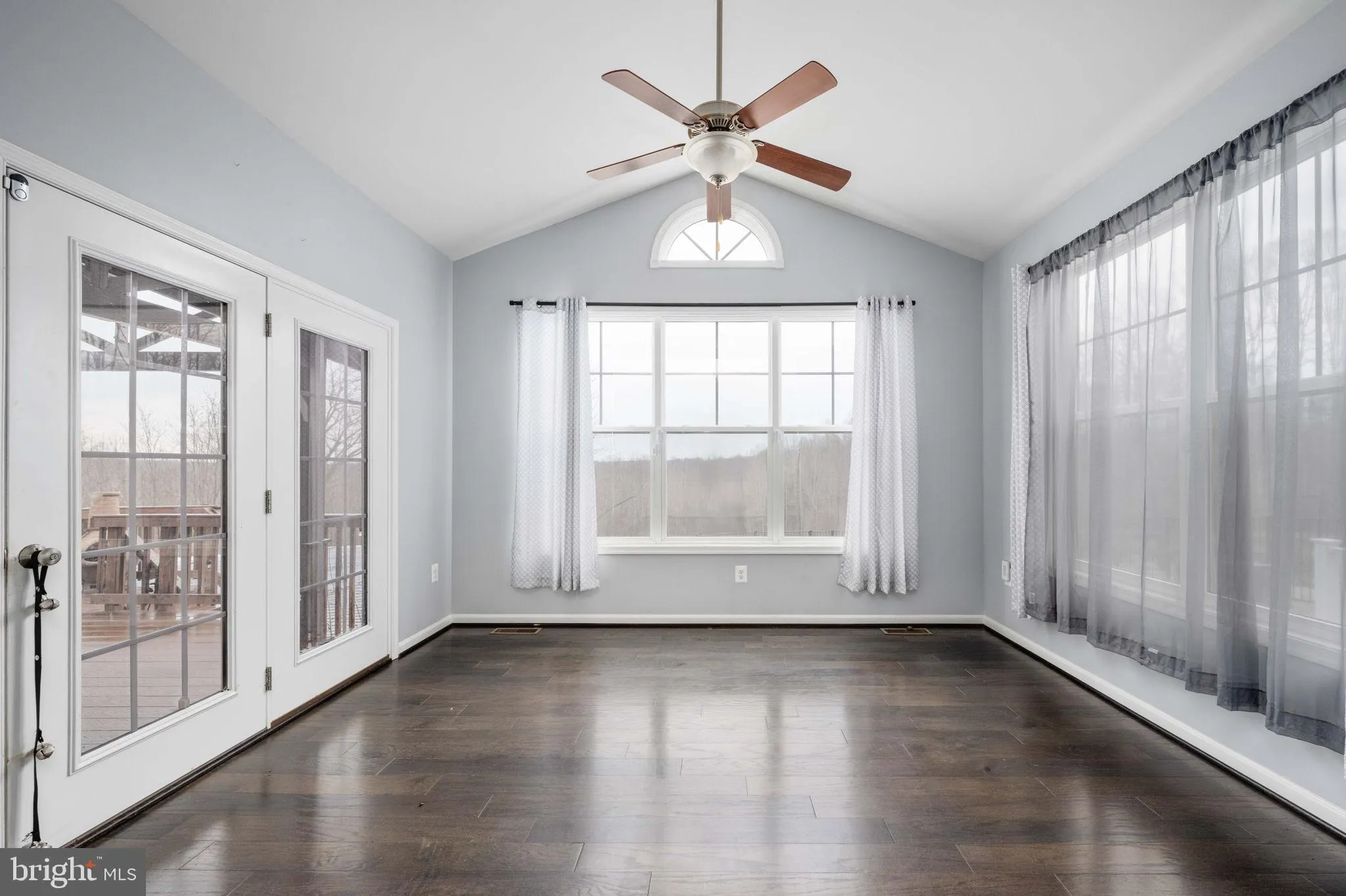 Stafford, Virginia 22556, United States, 4 Bedrooms Bedrooms, ,4 BathroomsBathrooms,Residential,Contingent,1982