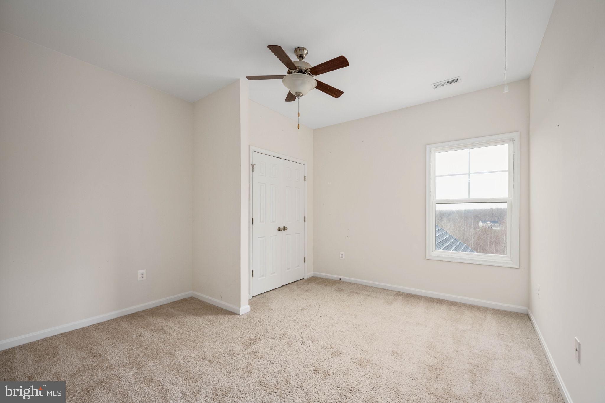 CHURCHILL MEADOWS - Residential