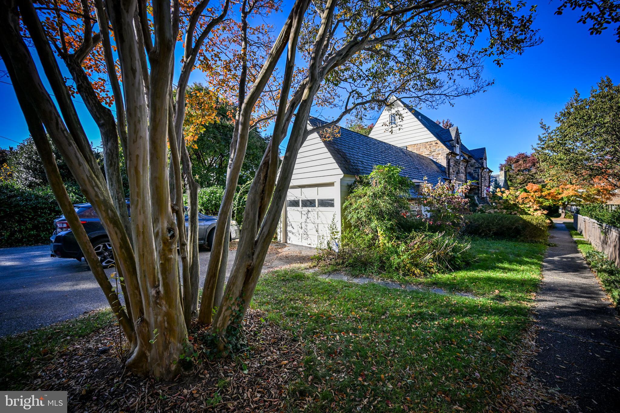 GREATER HOMELAND HISTORIC DISTRICT - Residential