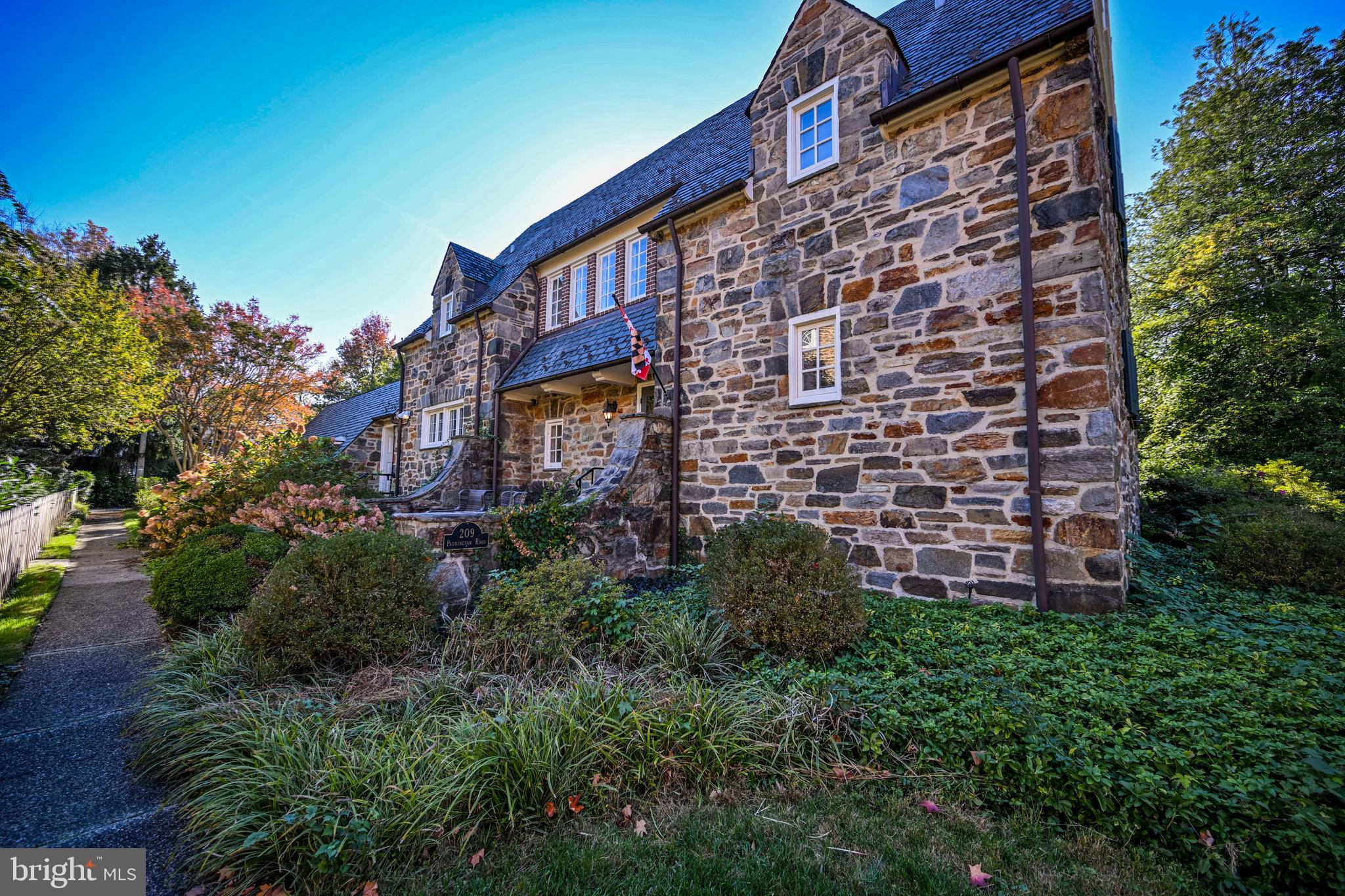 GREATER HOMELAND HISTORIC DISTRICT - Residential