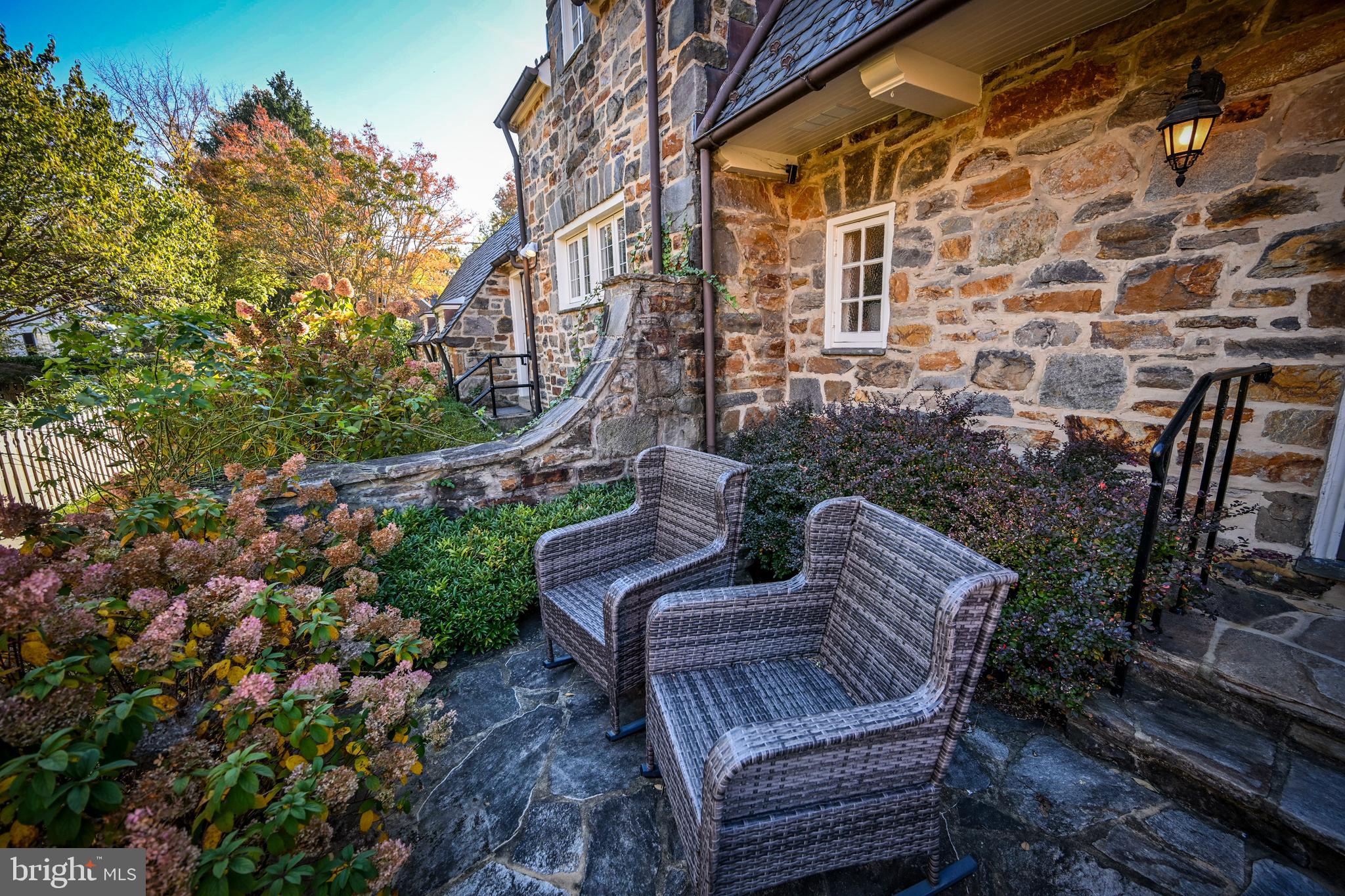 GREATER HOMELAND HISTORIC DISTRICT - Residential