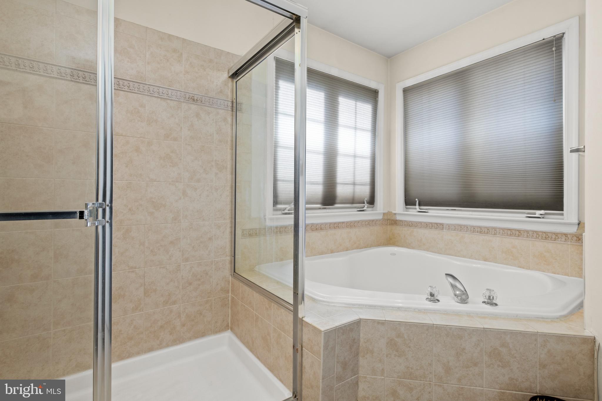 CROFTON FARMS - Residential