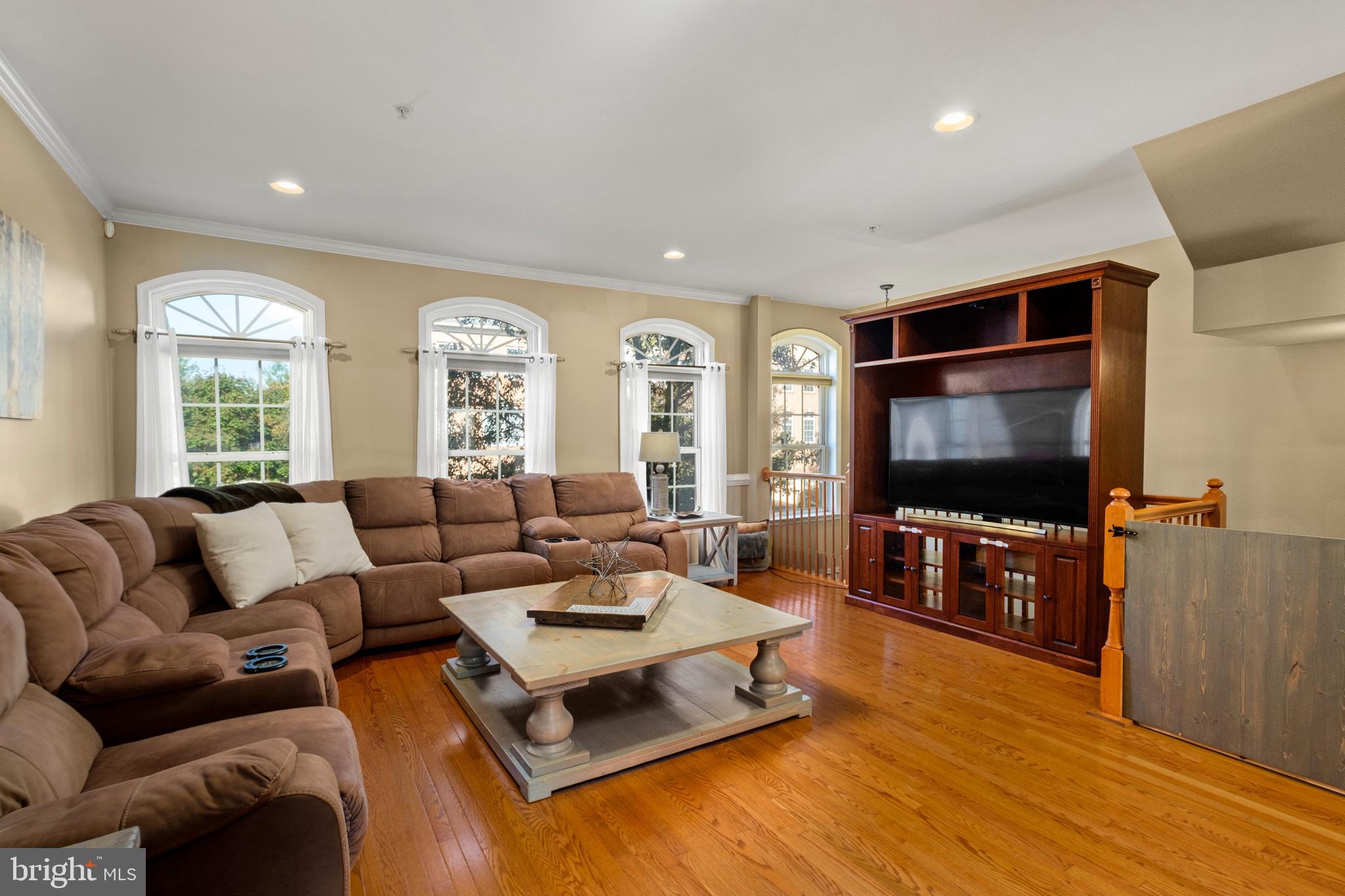 CROFTON FARMS - Residential