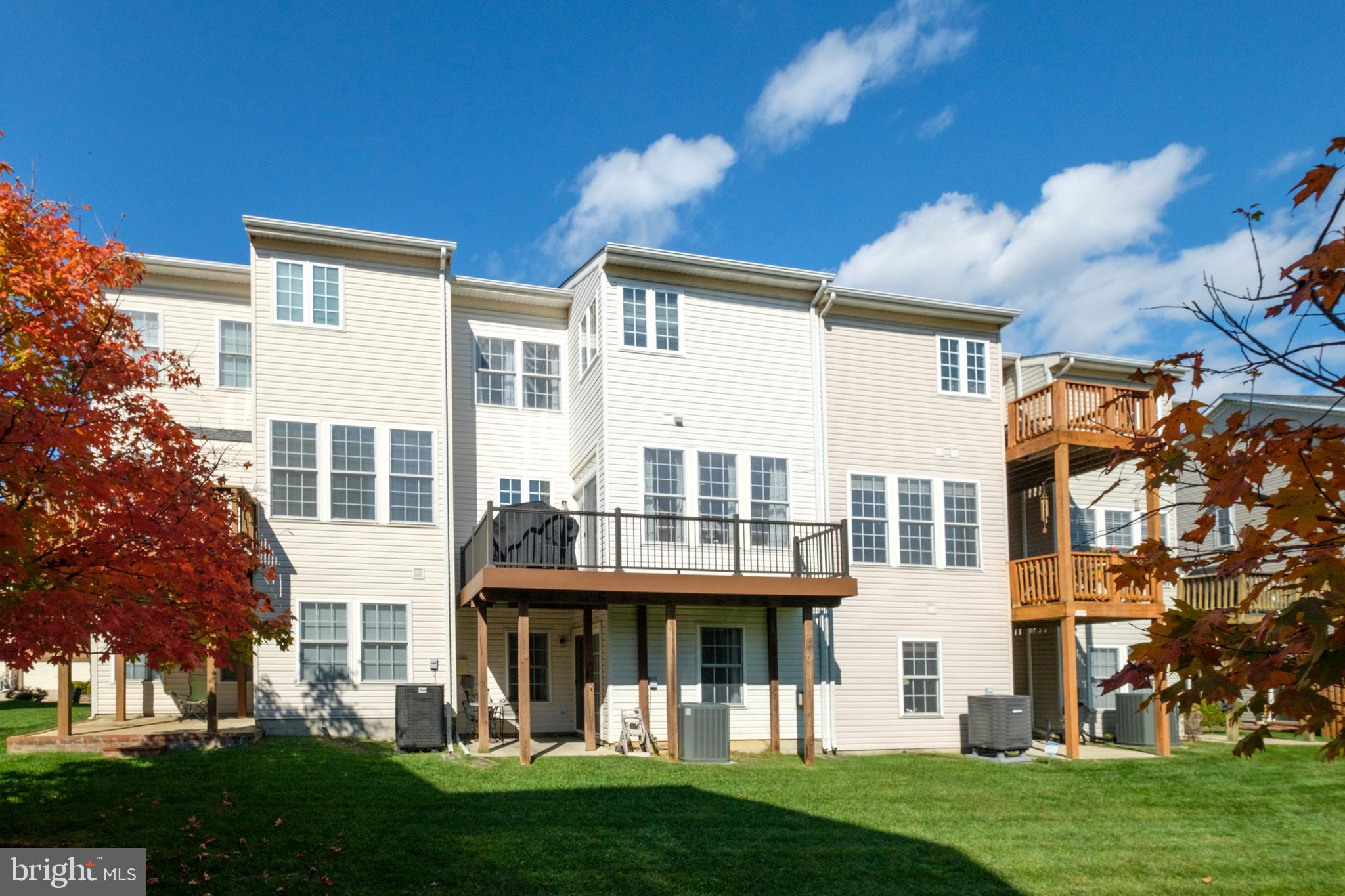 CROFTON FARMS - Residential