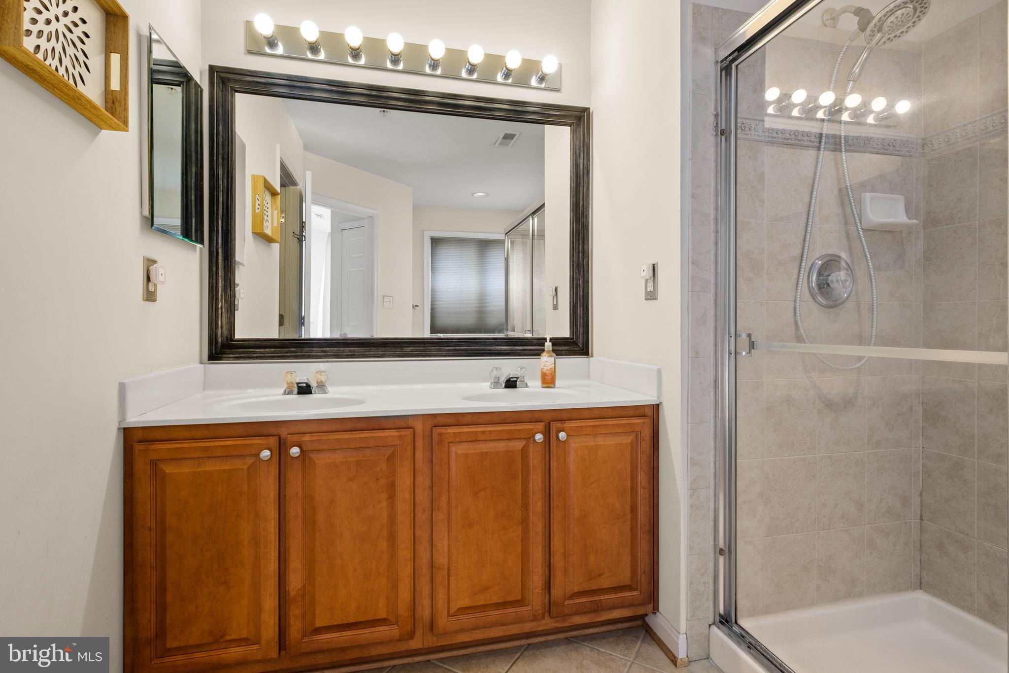 CROFTON FARMS - Residential