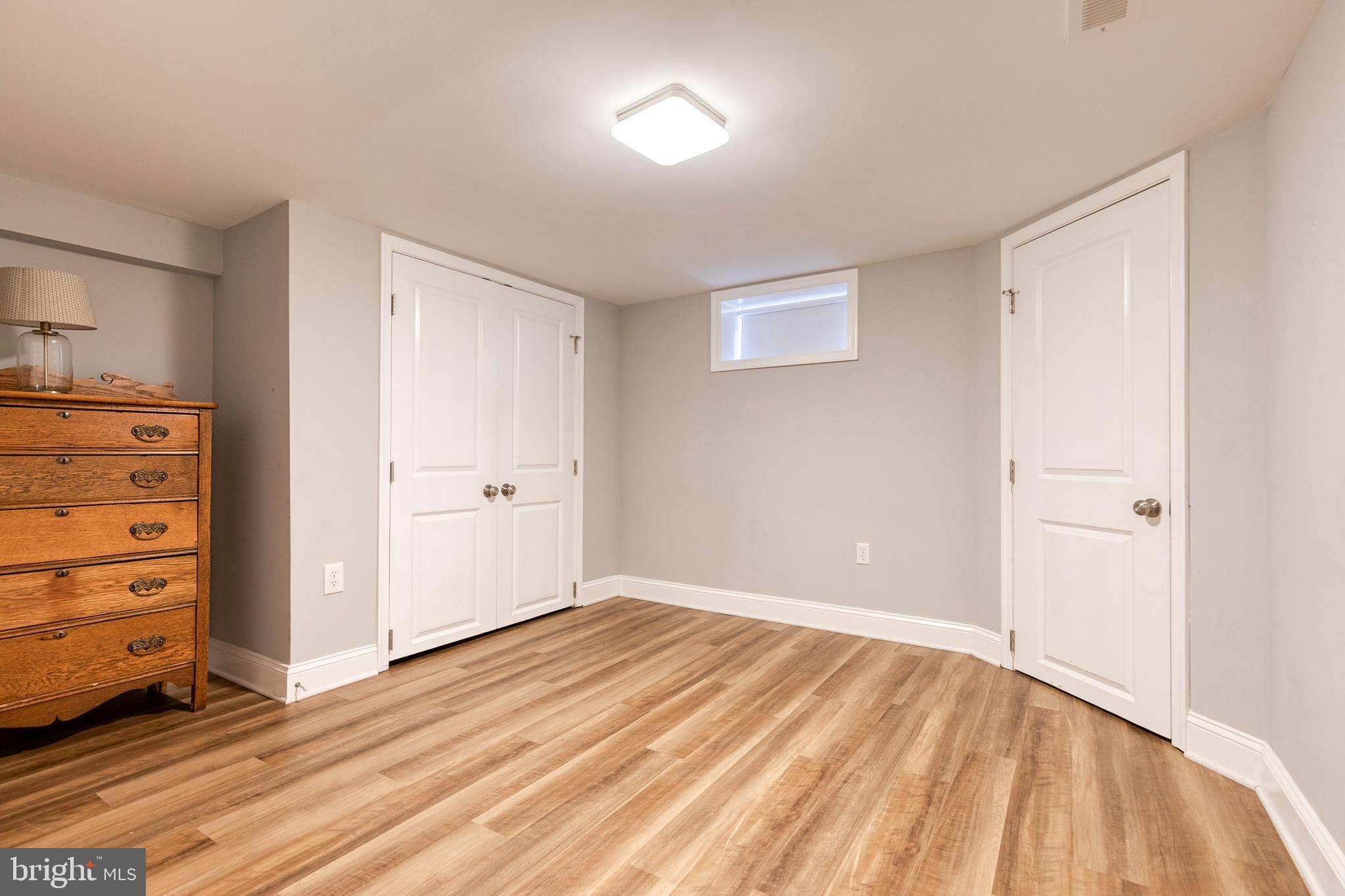 PARKVILLE - Residential