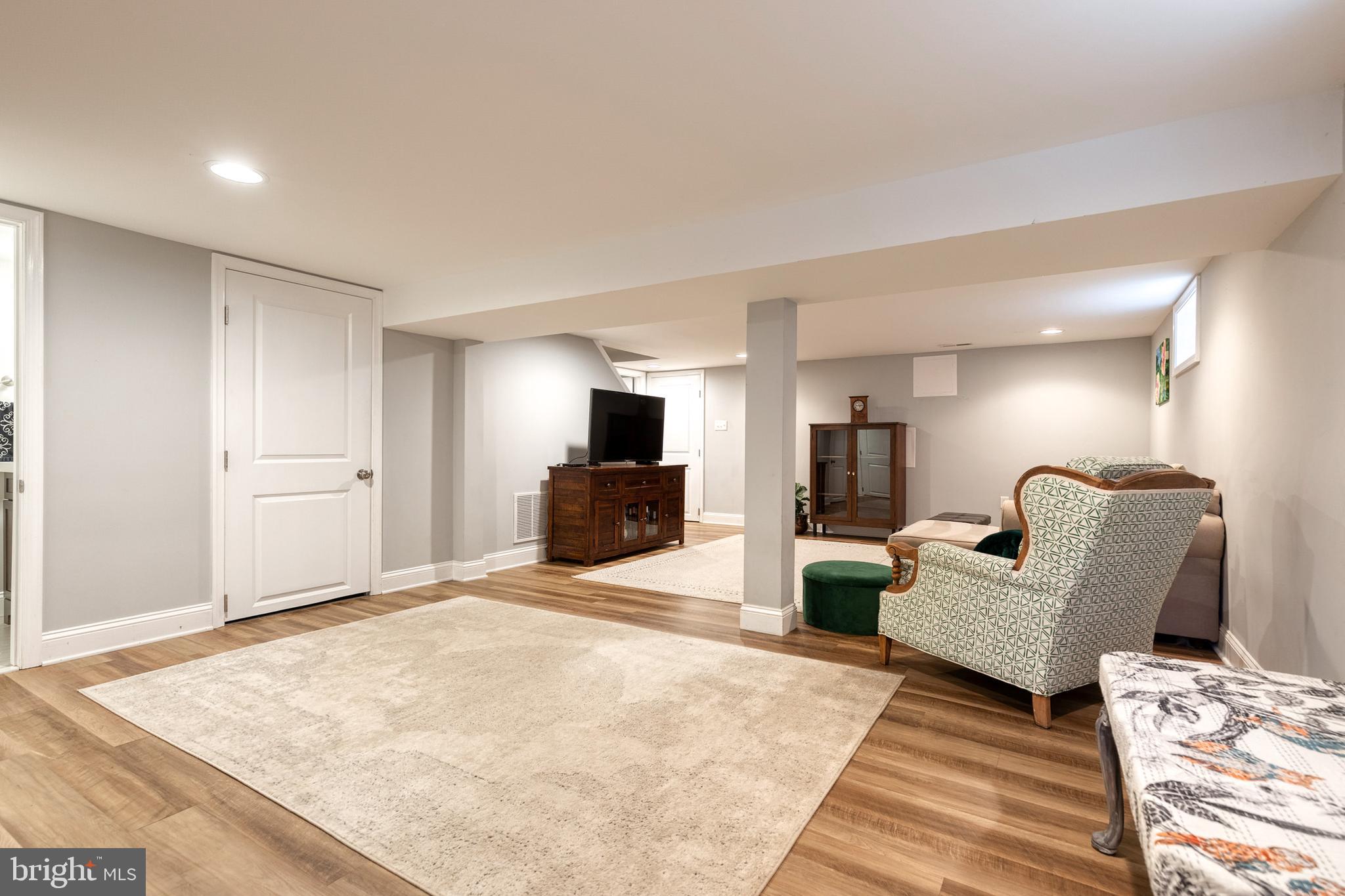 PARKVILLE - Residential