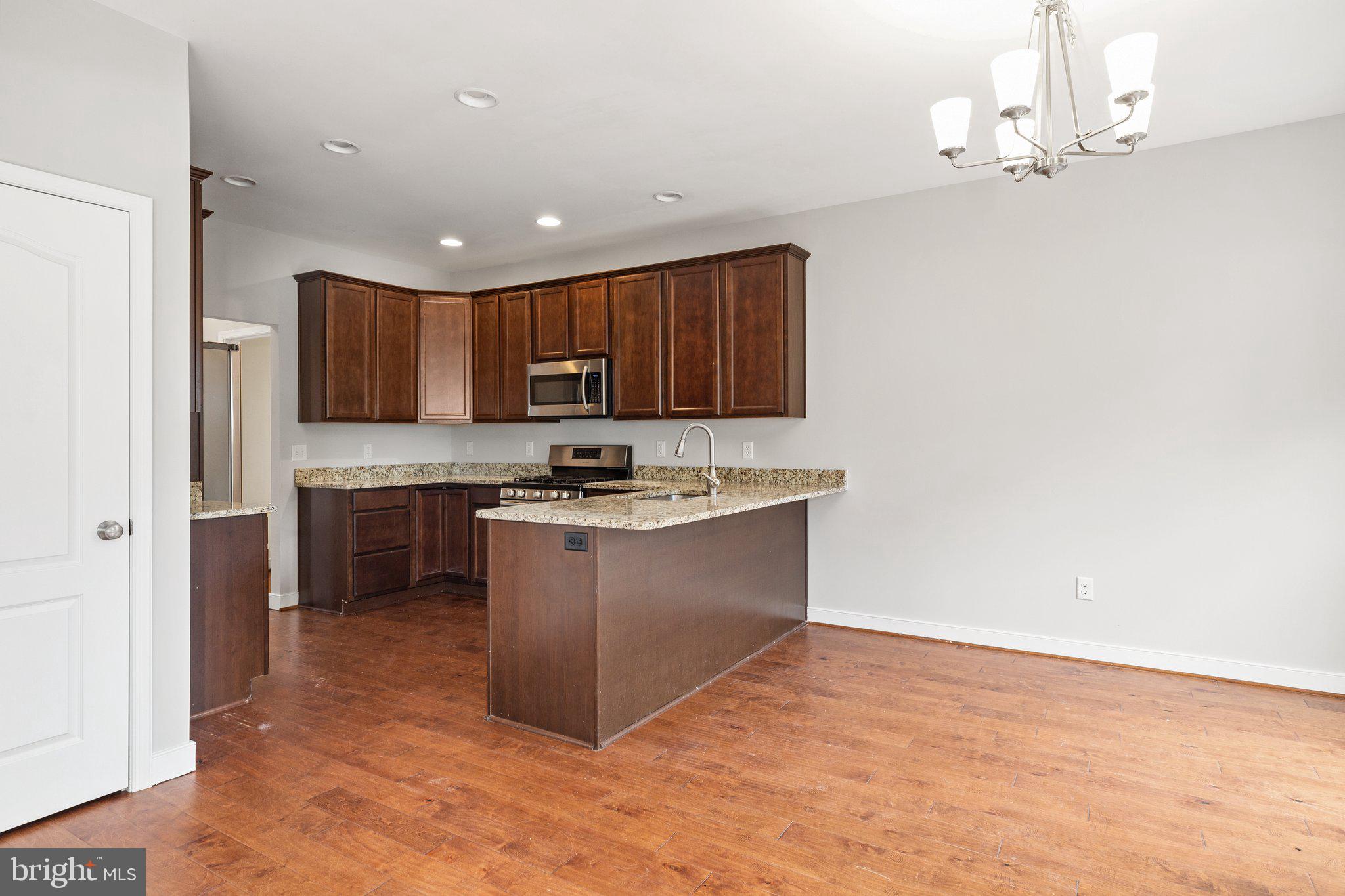 FREDERICKSBURG CITY - Residential Lease