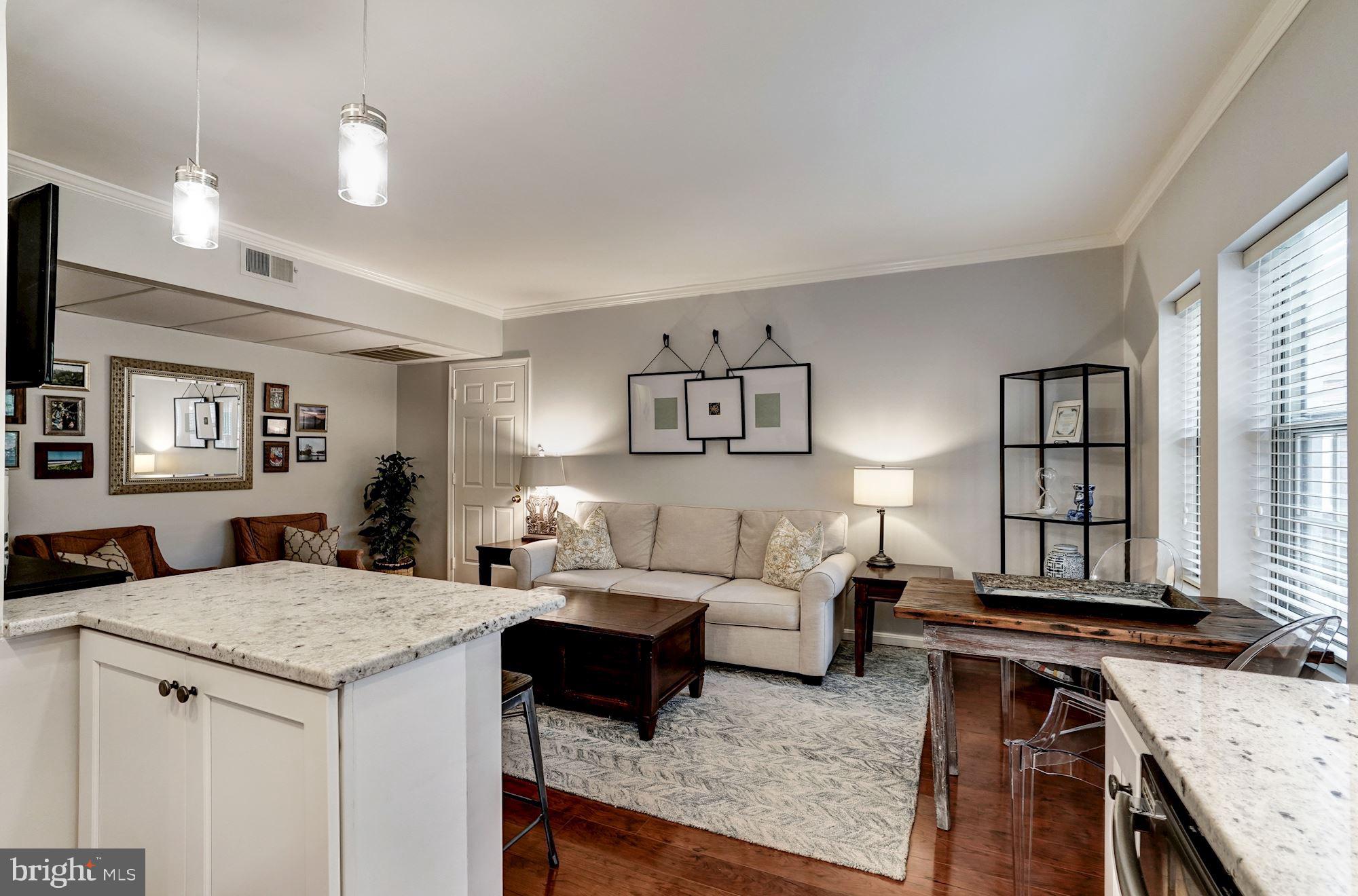 COLONIAL VILLAGE - Residential