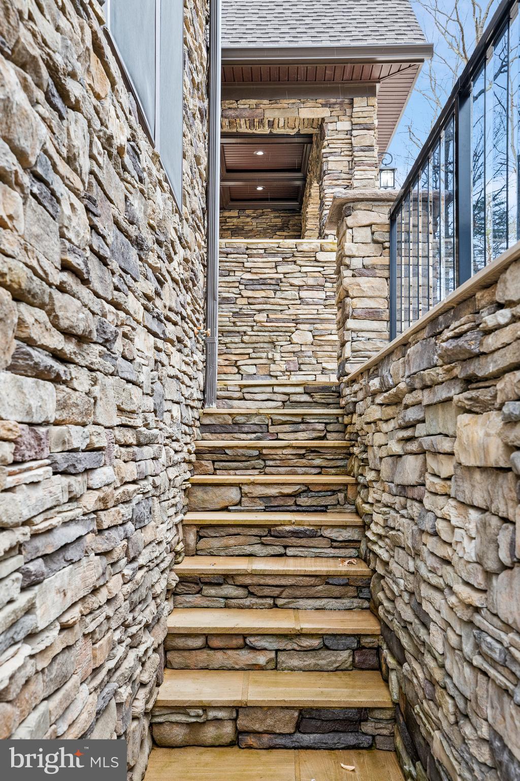 BATTLEFIELD ESTATES - Residential