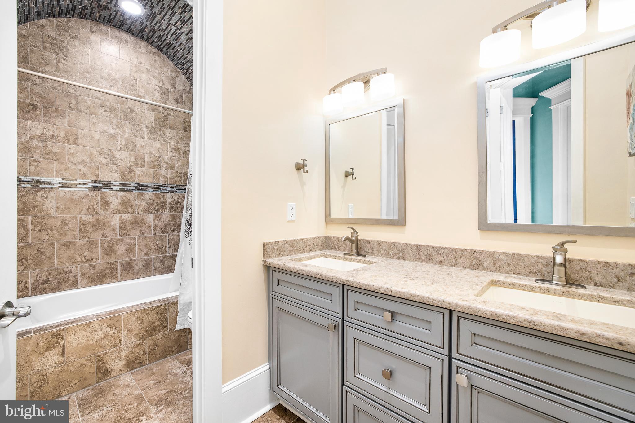 BATTLEFIELD ESTATES - Residential