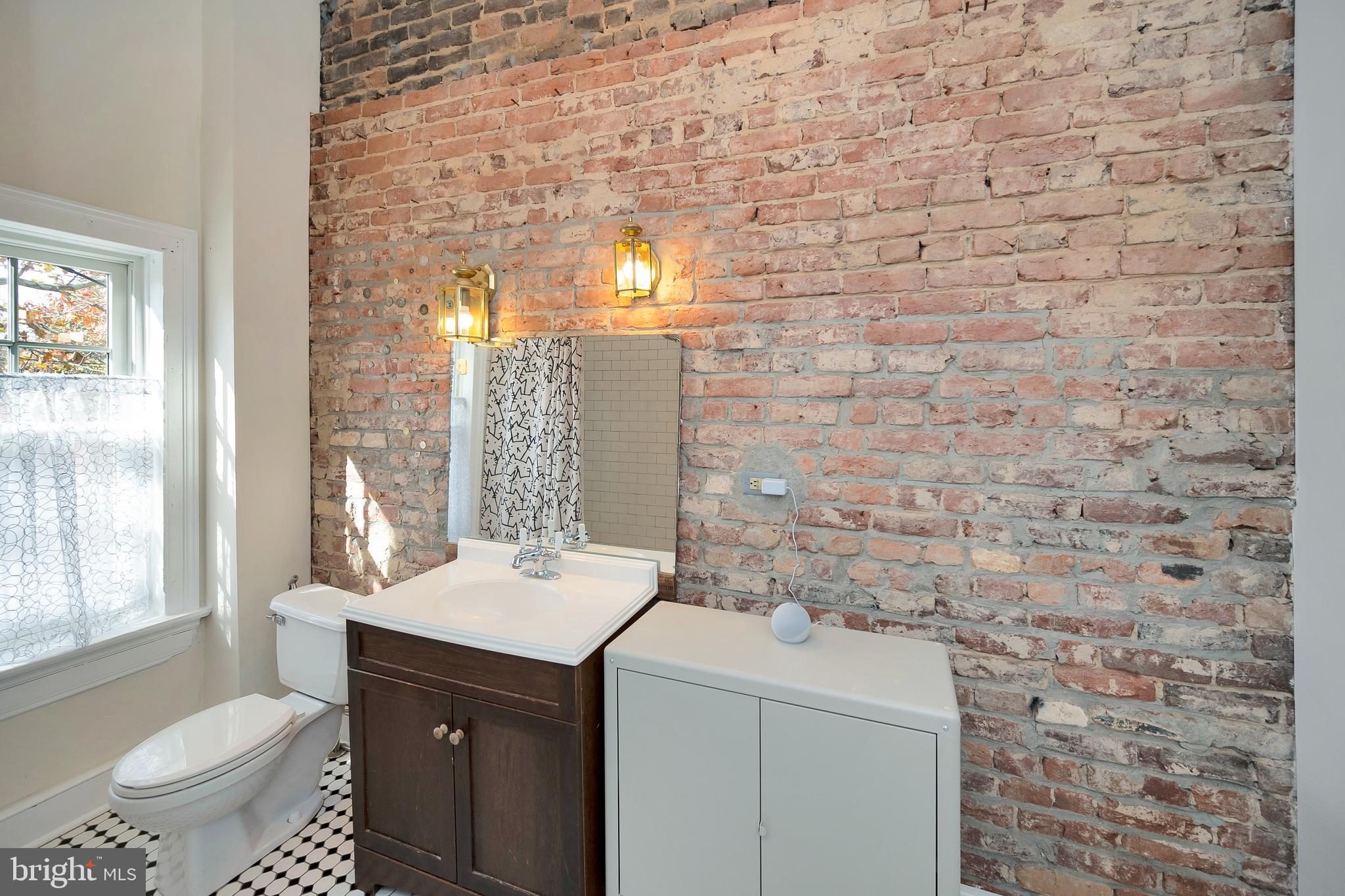 FREDERICKSBURG CITY - Residential Lease