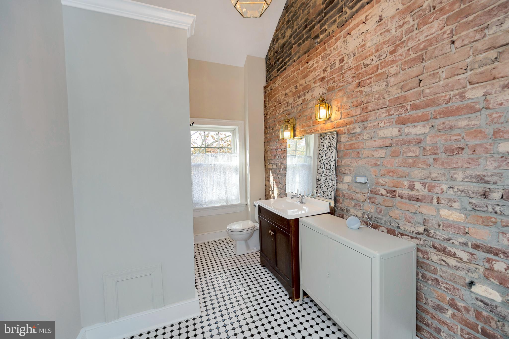 FREDERICKSBURG CITY - Residential Lease