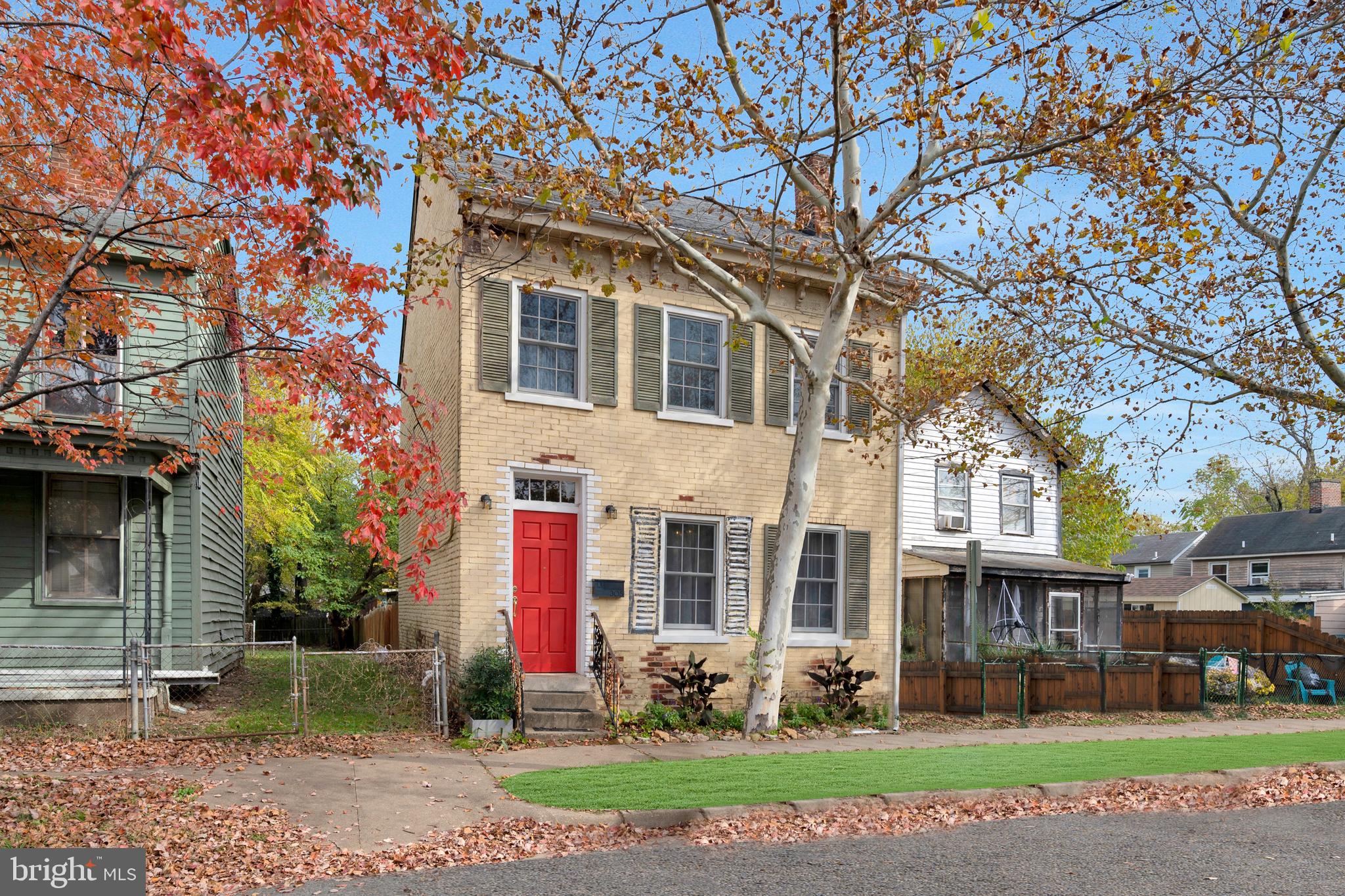 FREDERICKSBURG CITY - Residential Lease