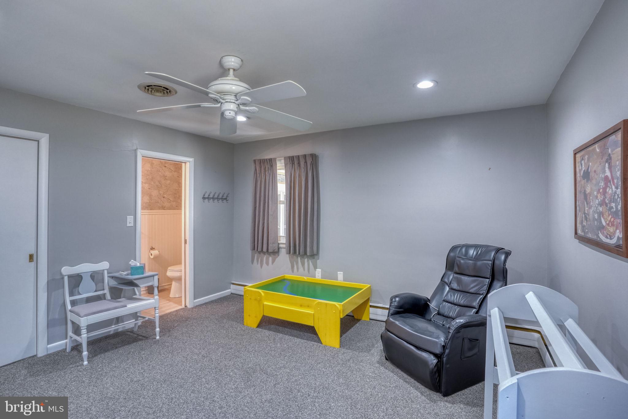 DENTON AREA - Residential