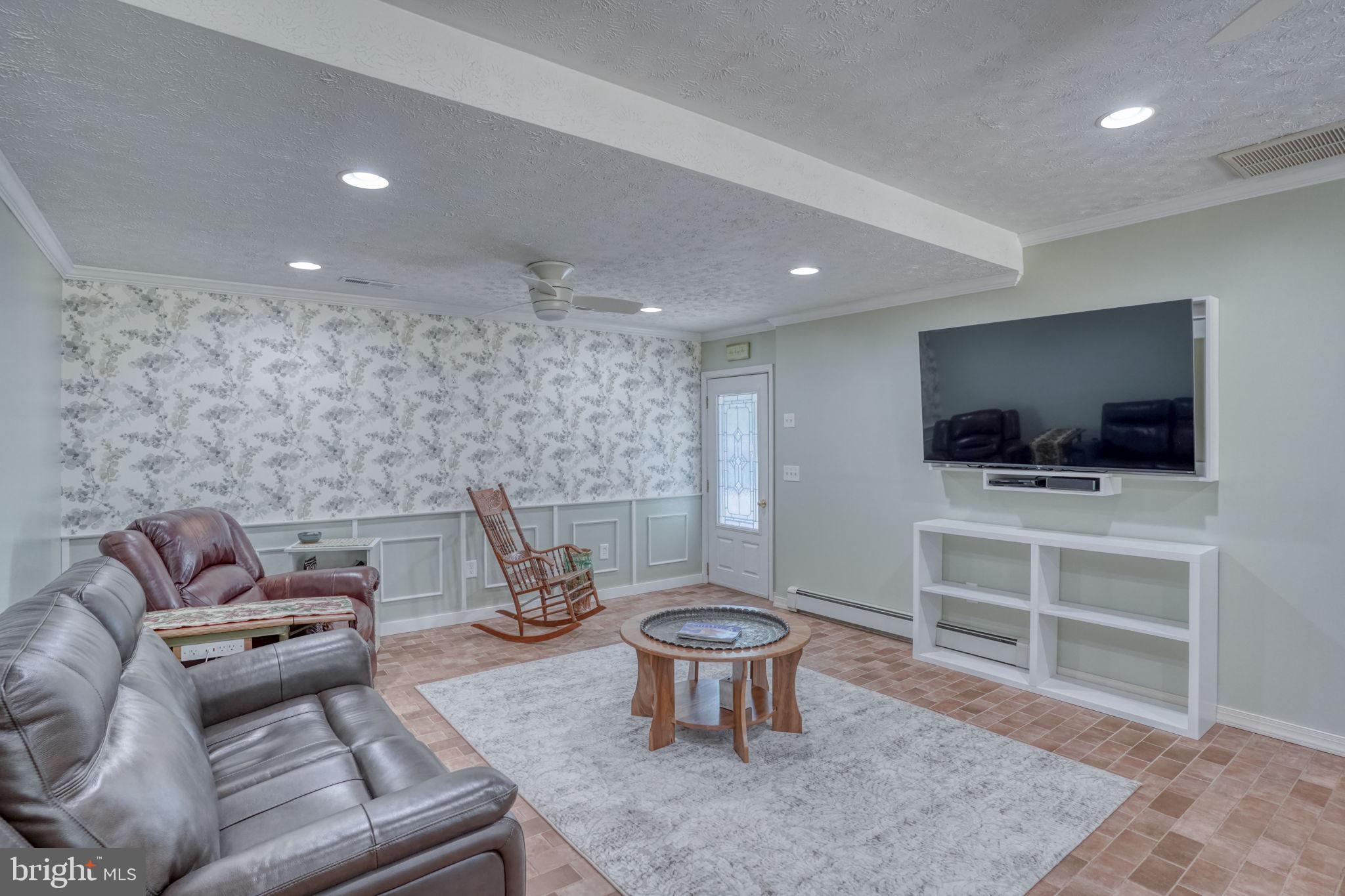 DENTON AREA - Residential