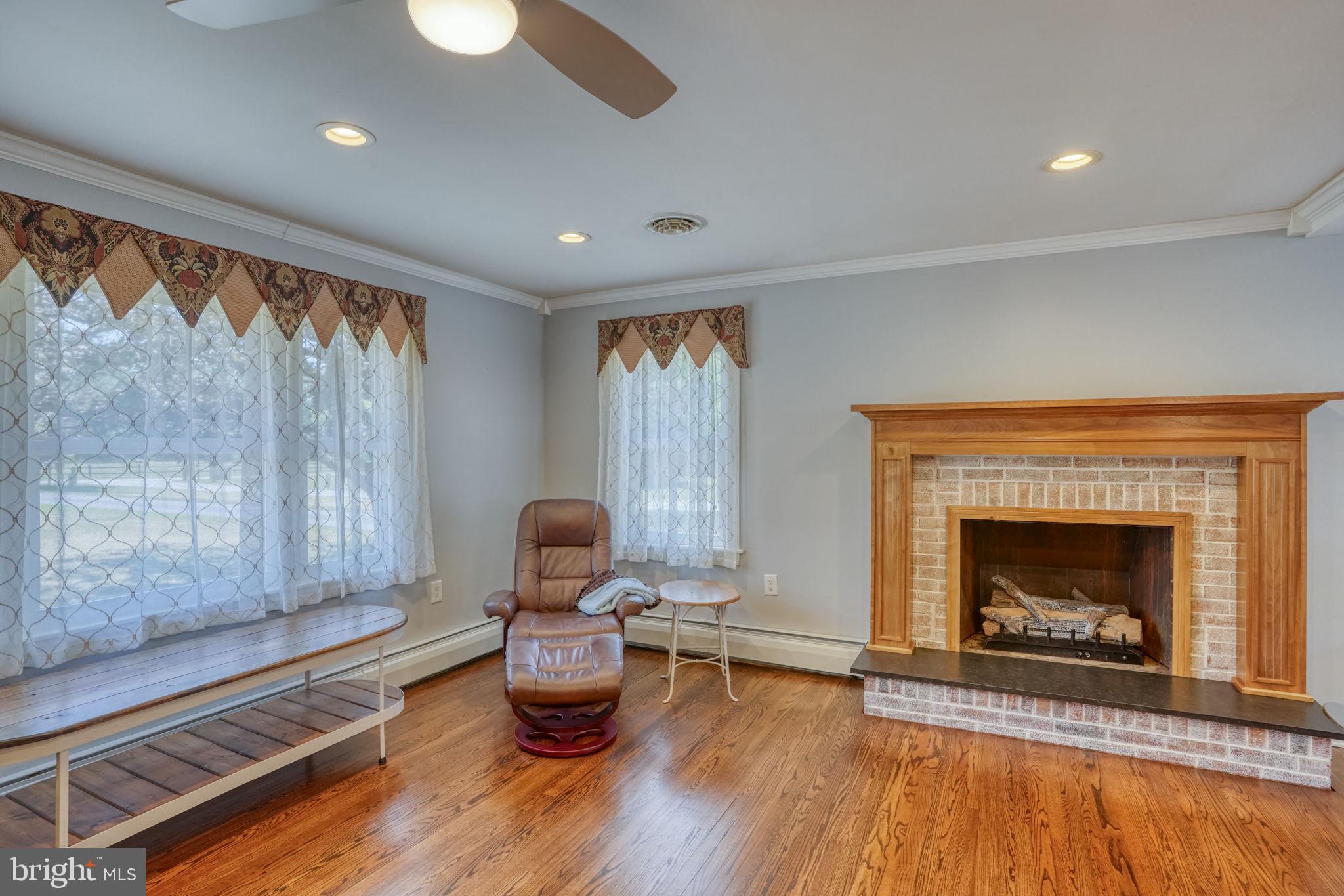 DENTON AREA - Residential