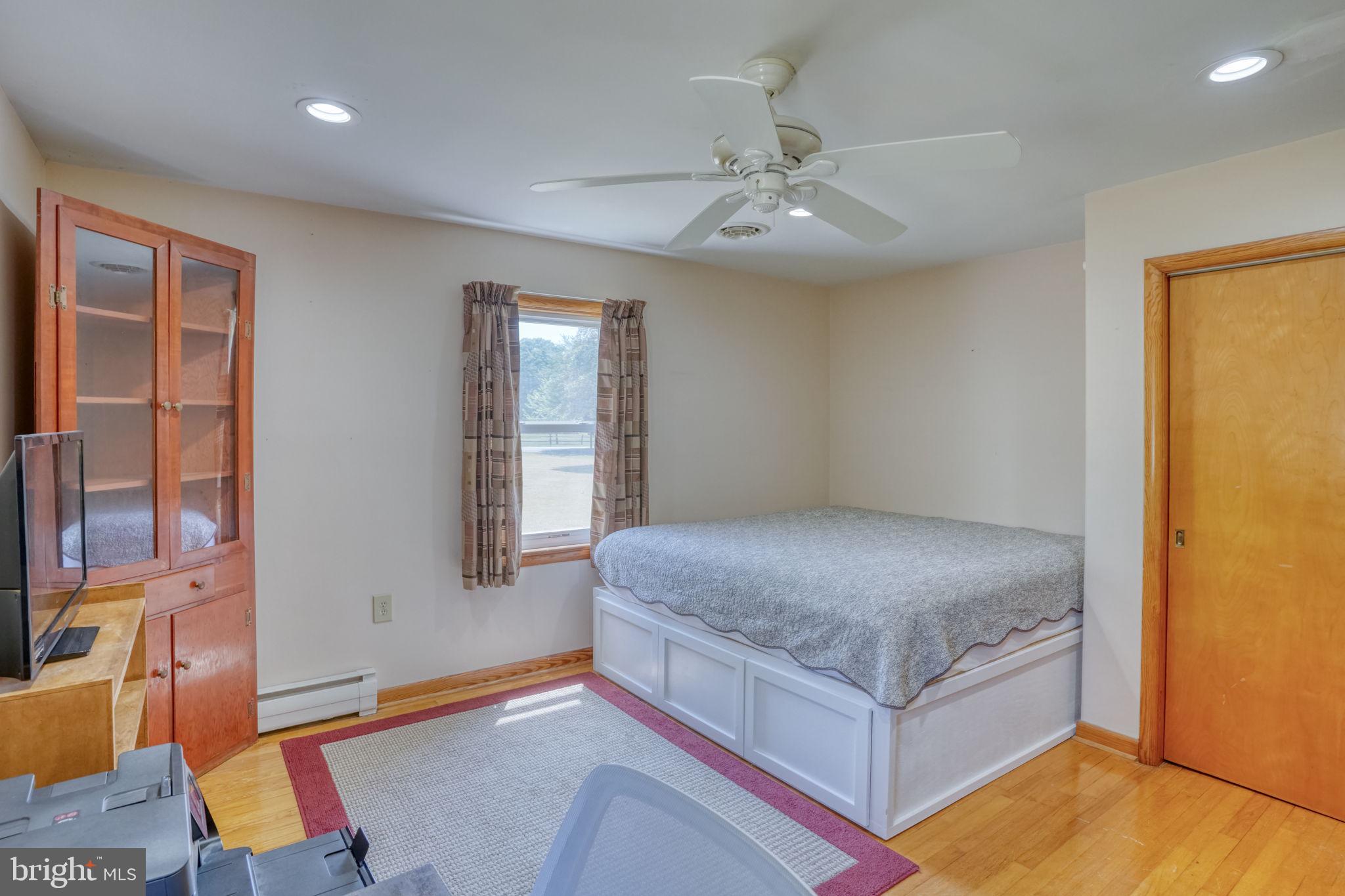 DENTON AREA - Residential