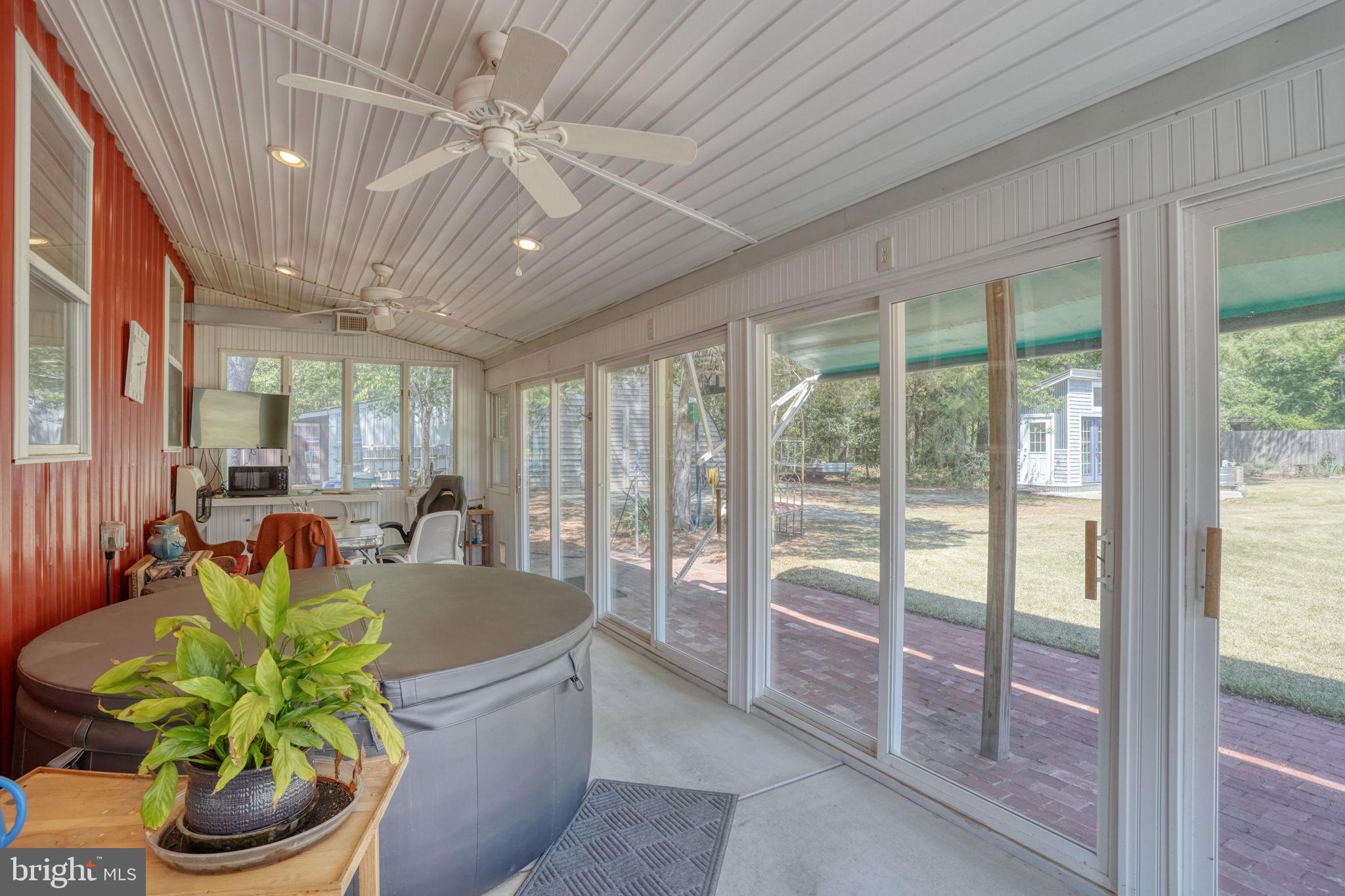 DENTON AREA - Residential