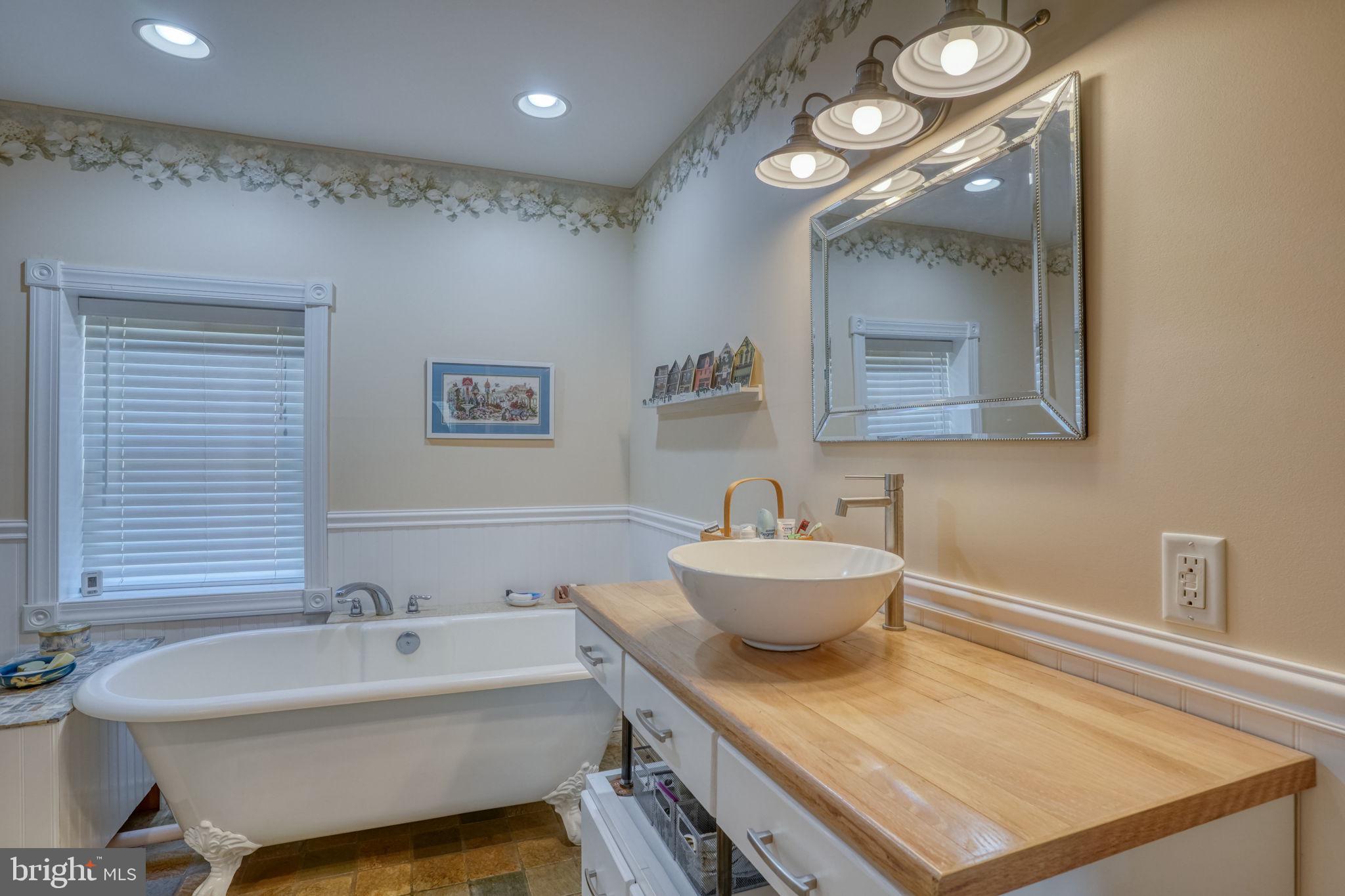 DENTON AREA - Residential
