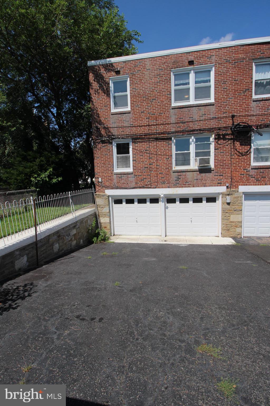 FOX CHASE - Residential Income