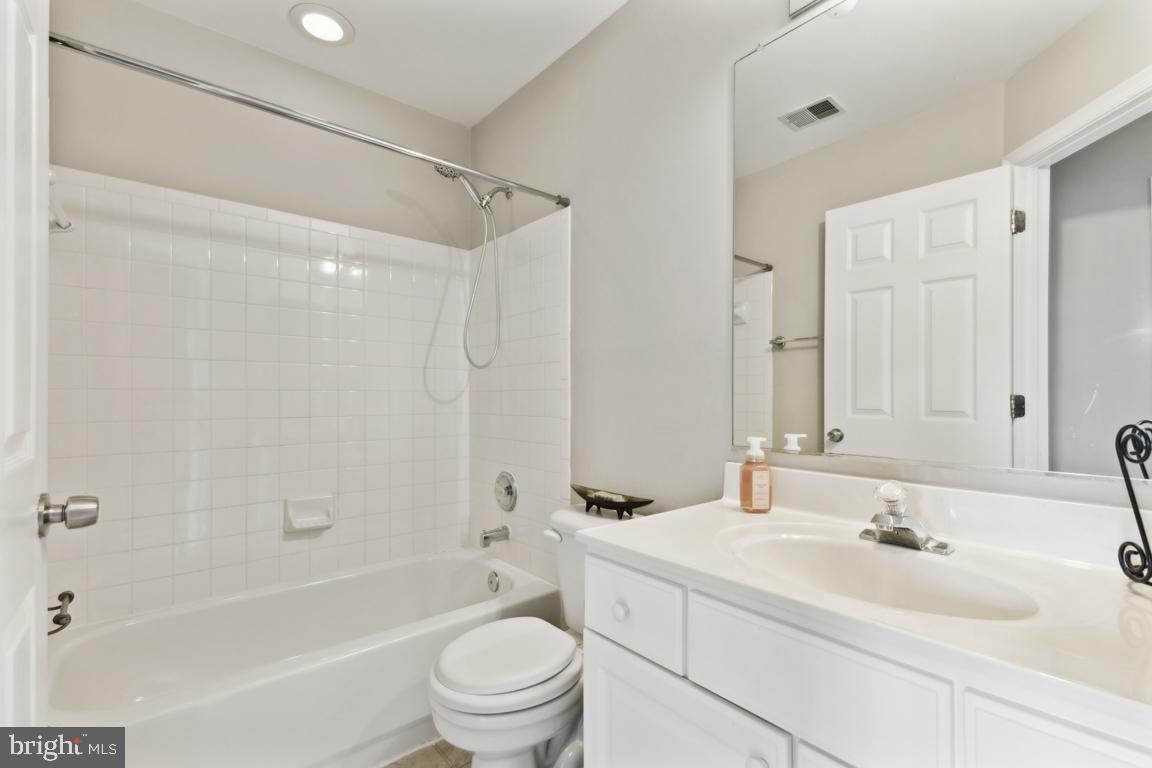 TAVISTOCK FARMS - Residential