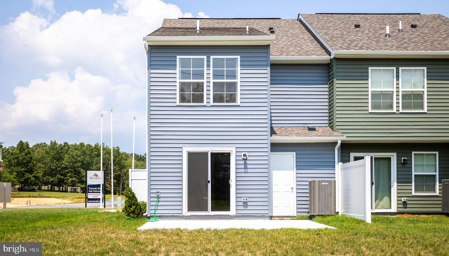 WHISPERING PINES - Residential