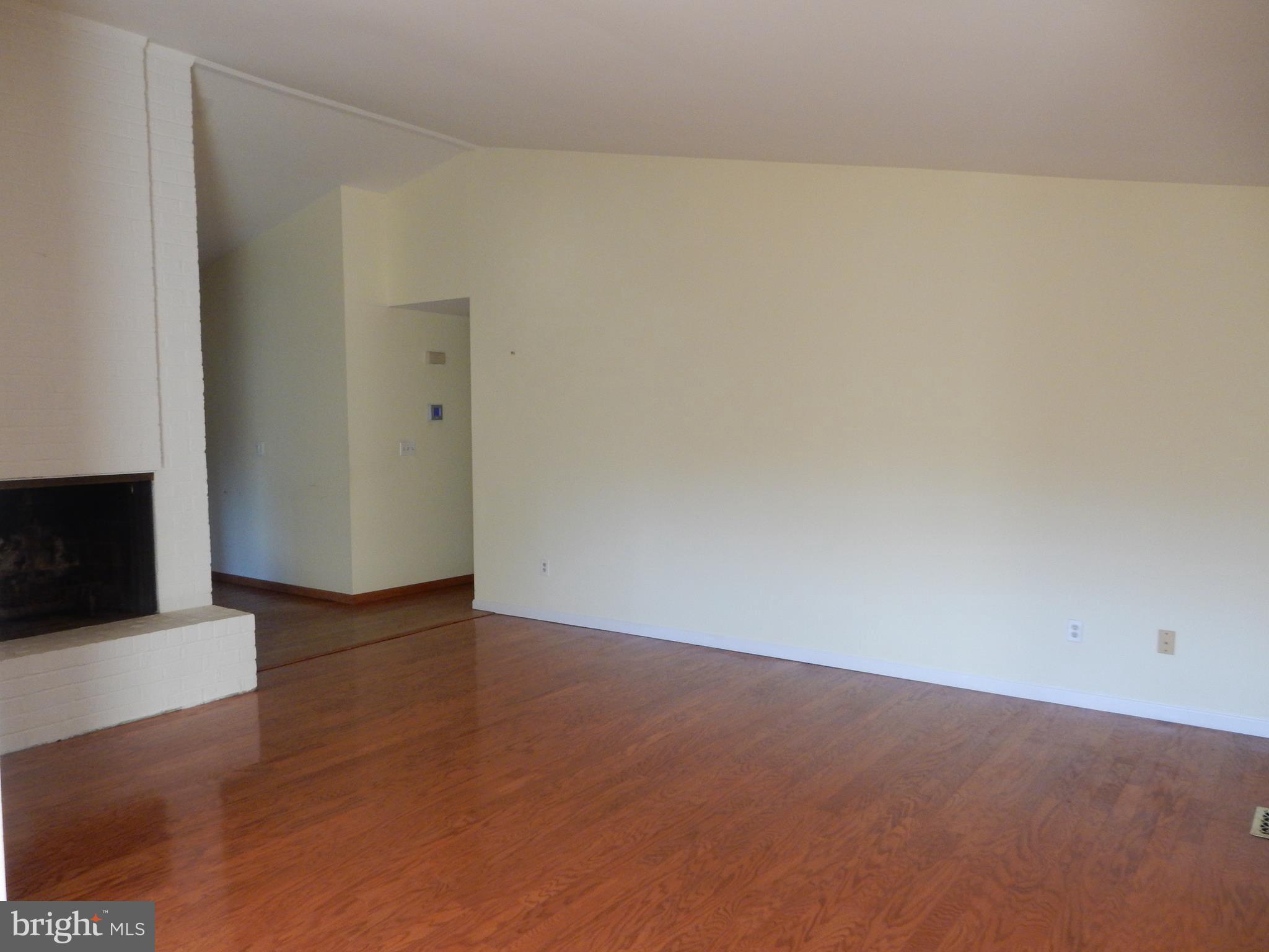 OAKLAND MILLS - Residential