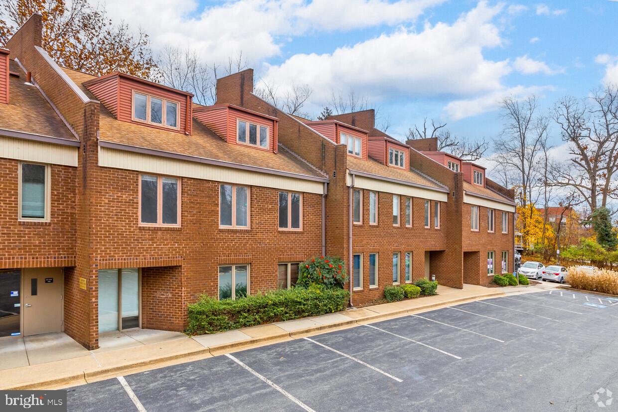 401 JEFFERSON STREET E 208