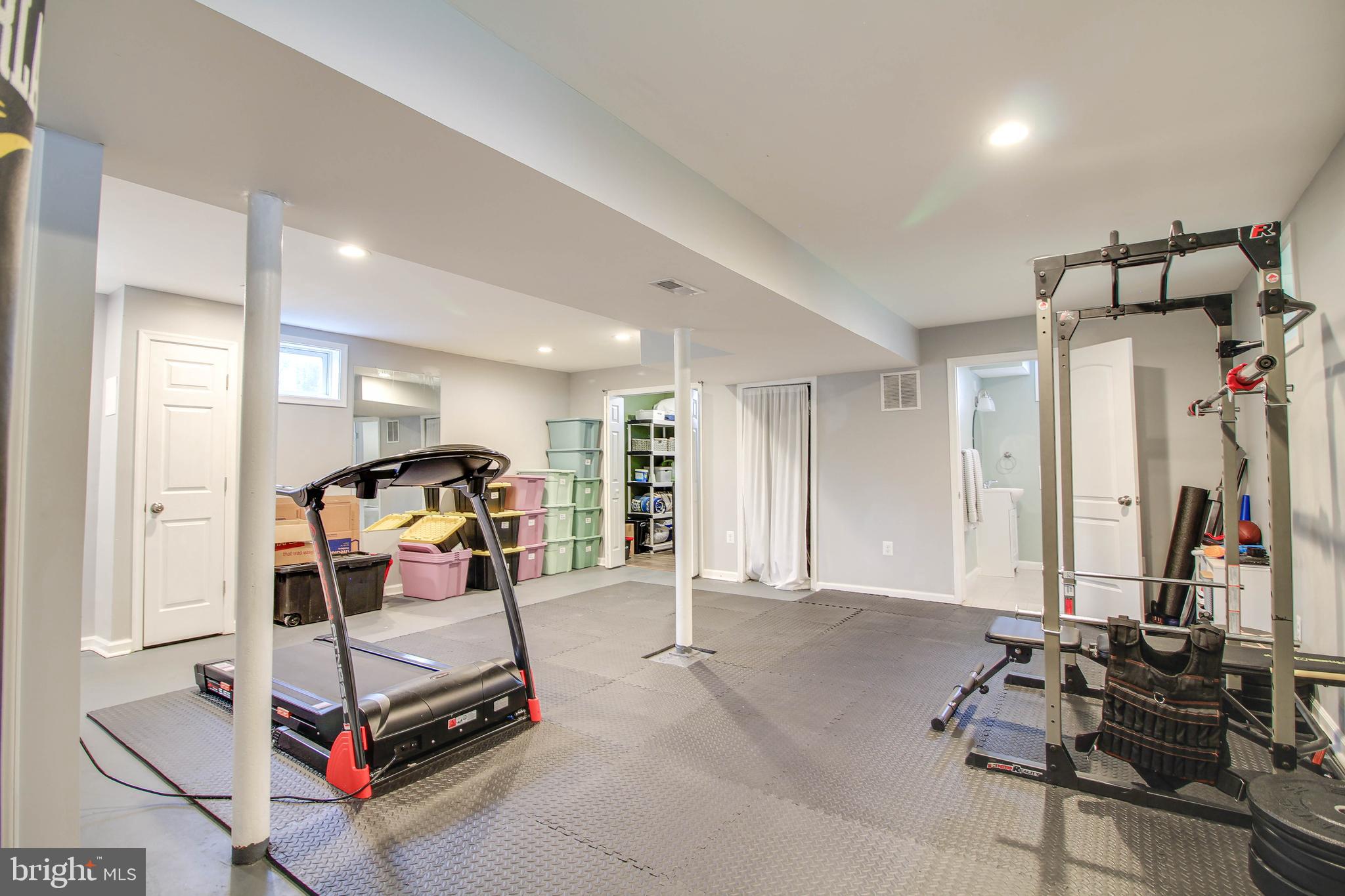 KENSINGTON - Residential