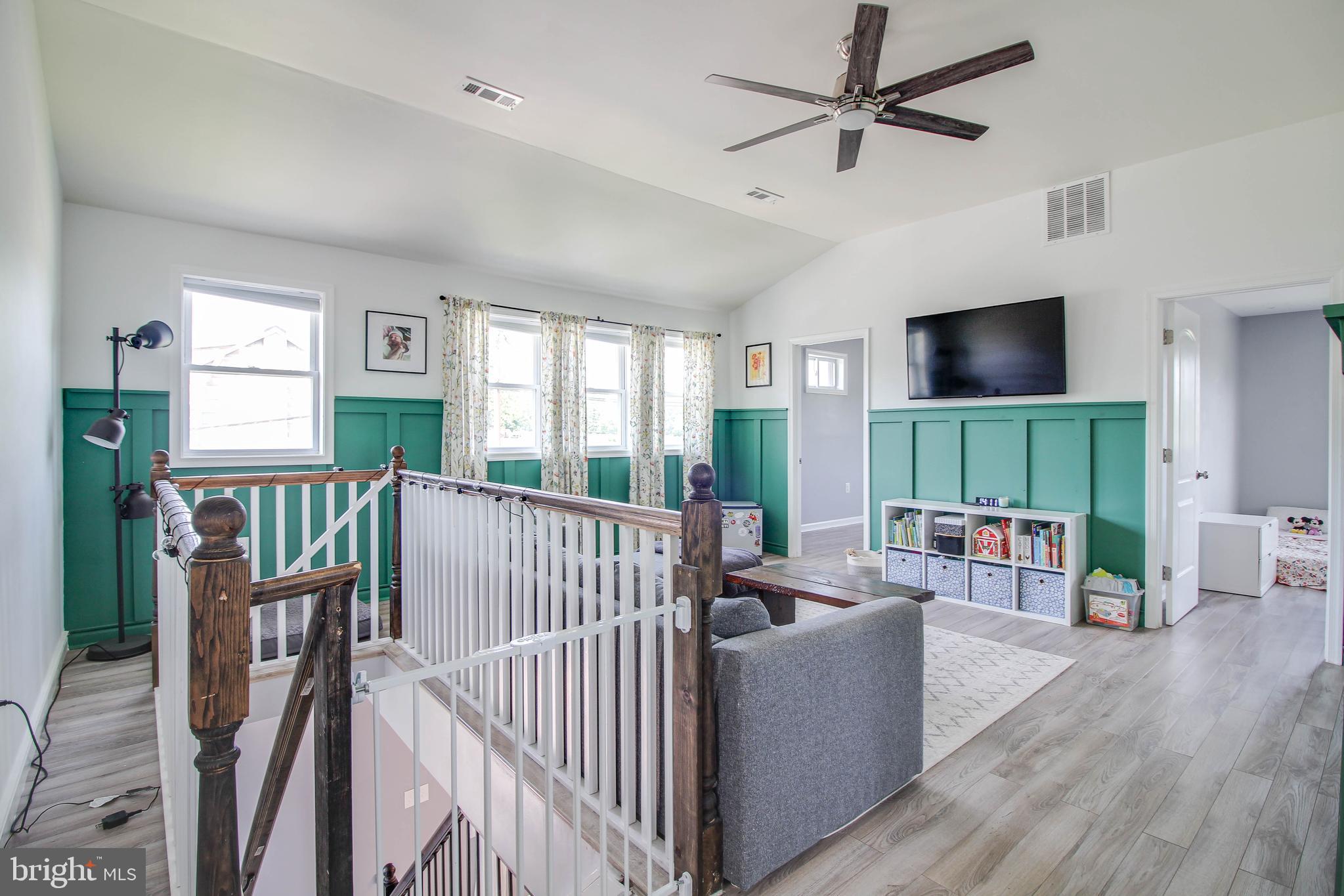 KENSINGTON - Residential