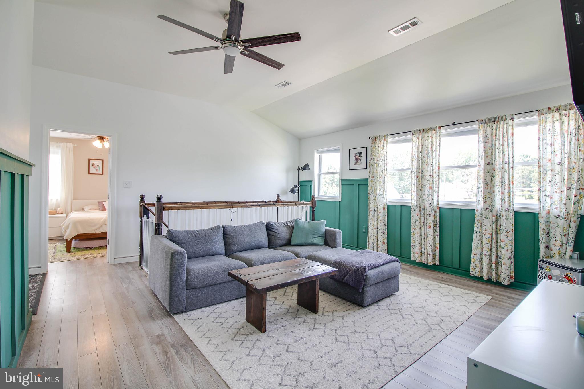 KENSINGTON - Residential