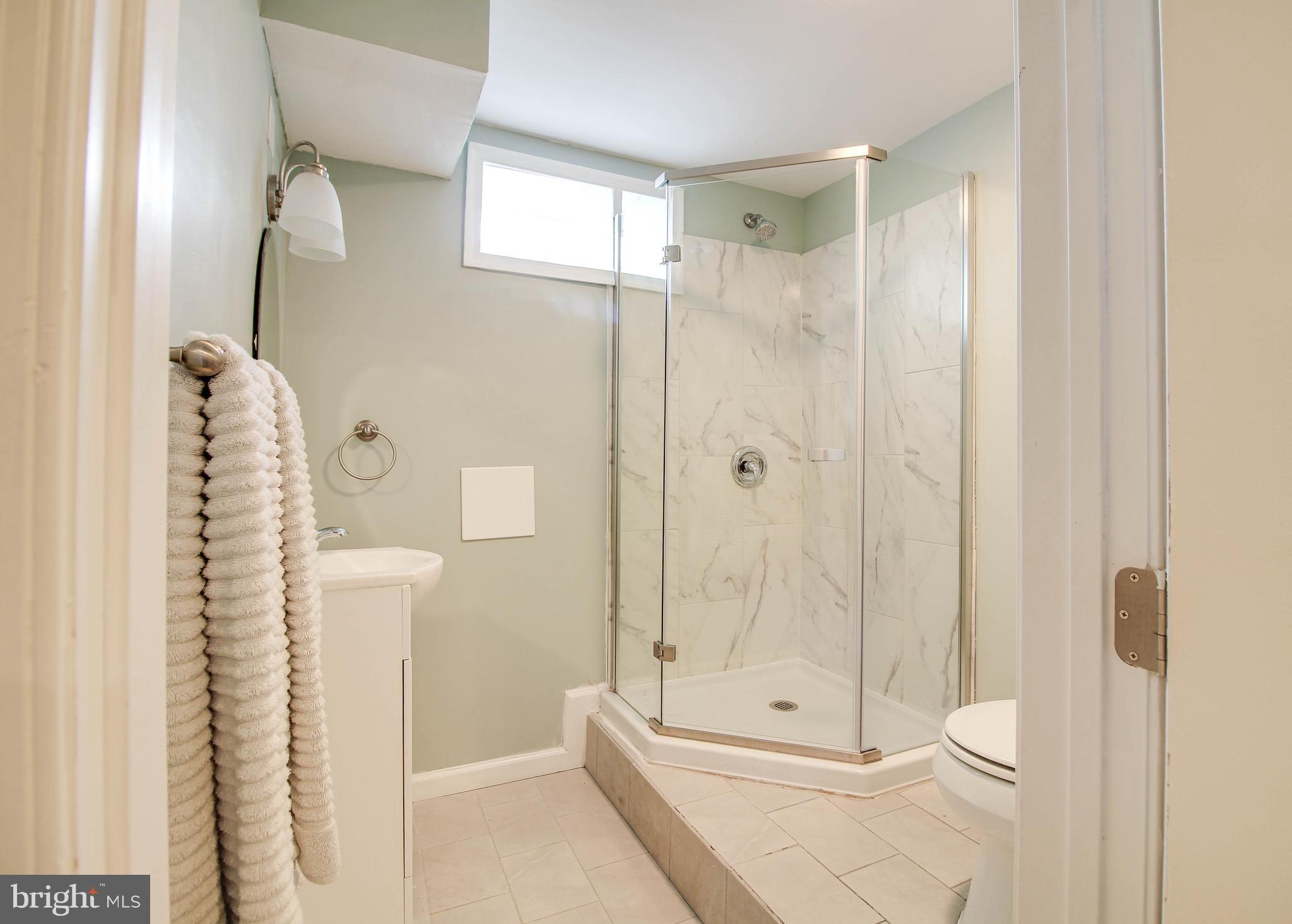 KENSINGTON - Residential