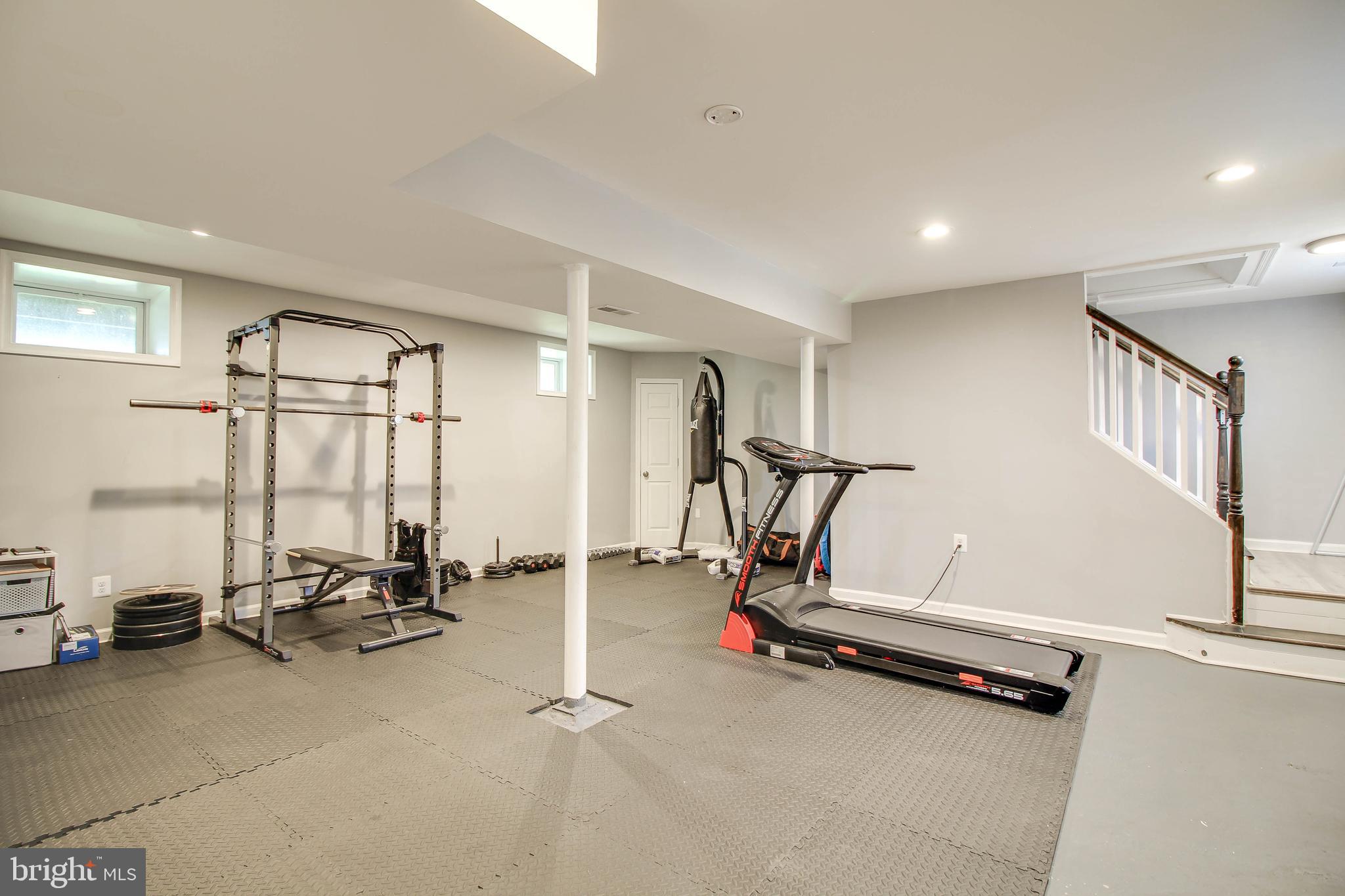 KENSINGTON - Residential