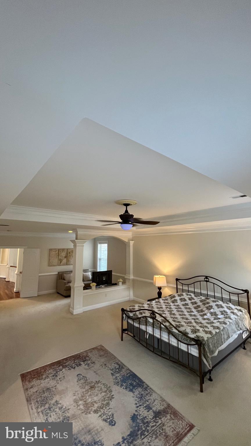 HOLMES RUN PARK - Residential