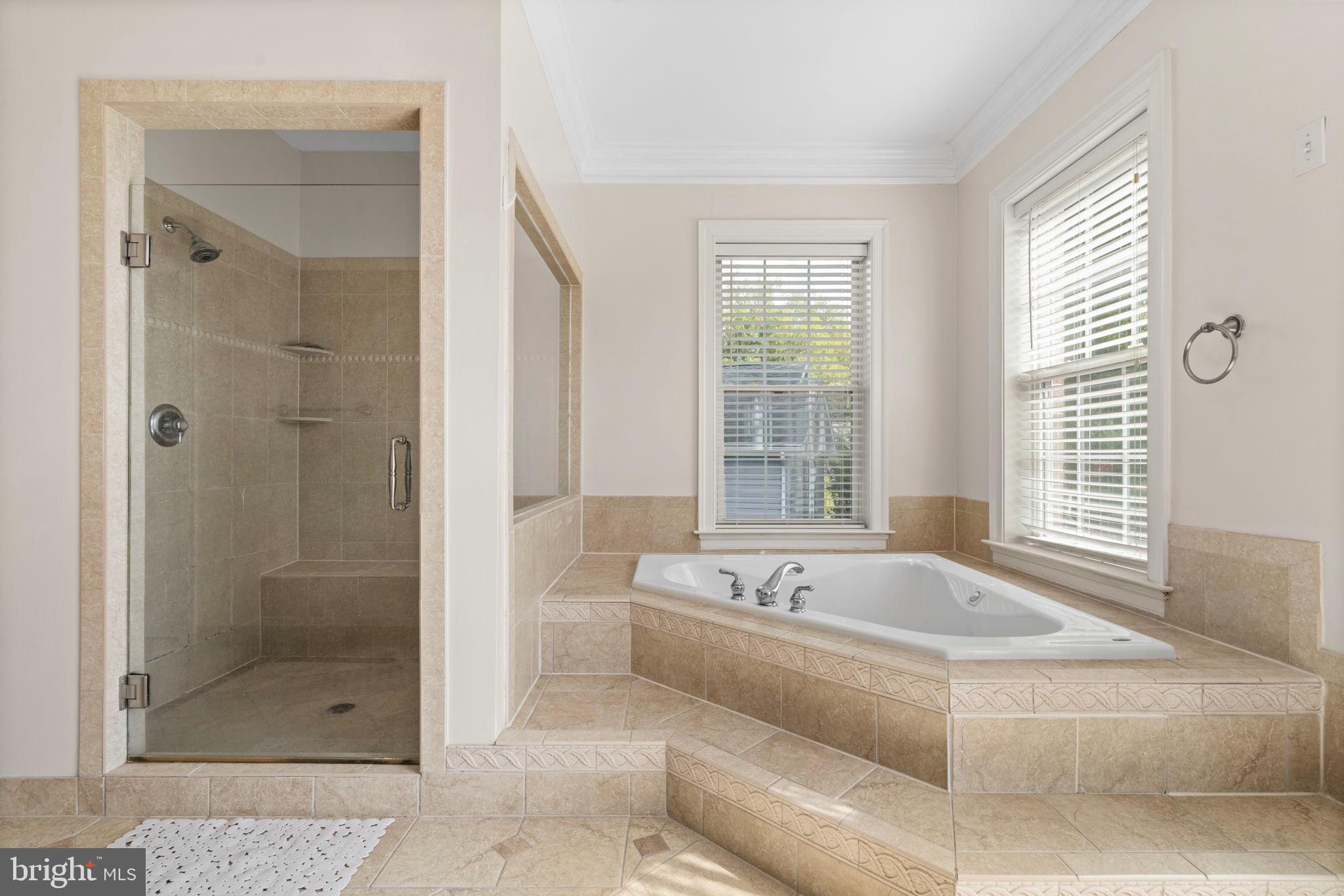 HOLMES RUN PARK - Residential