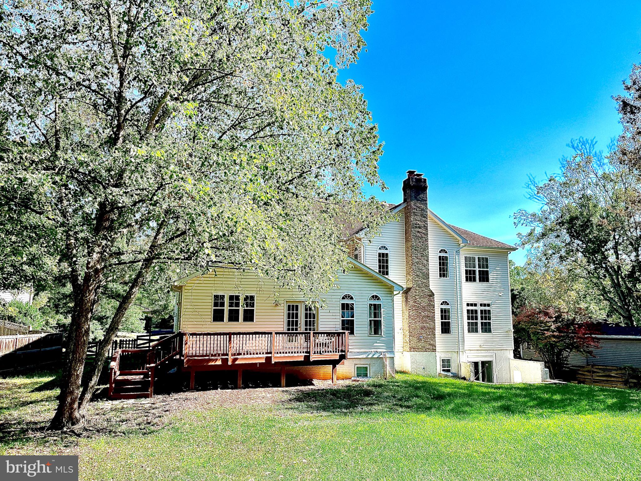 HOLMES RUN PARK - Residential