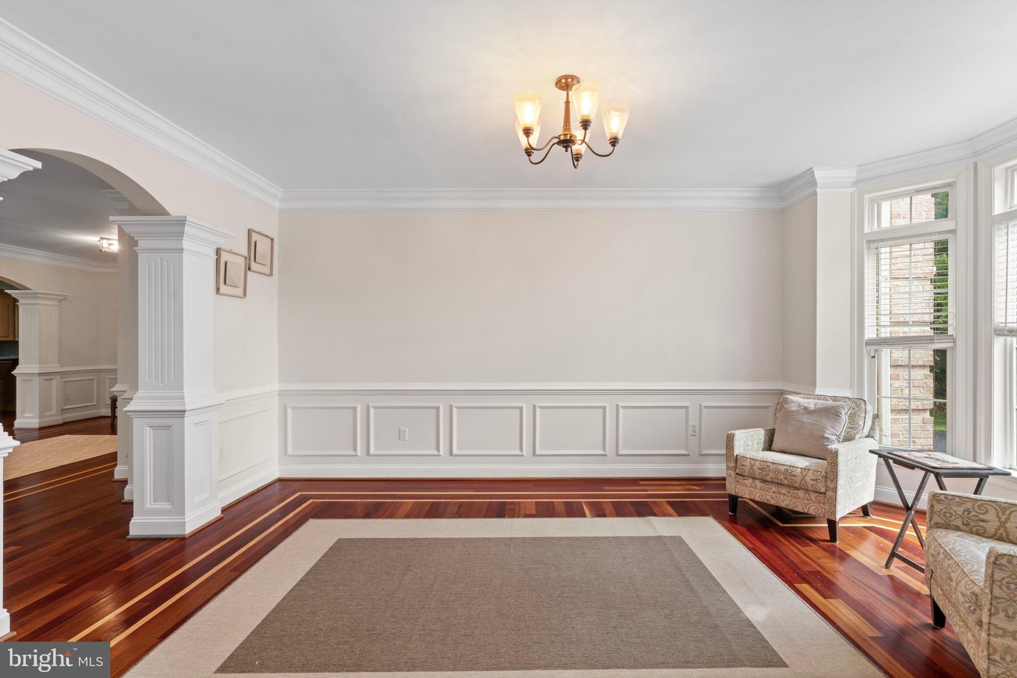 HOLMES RUN PARK - Residential