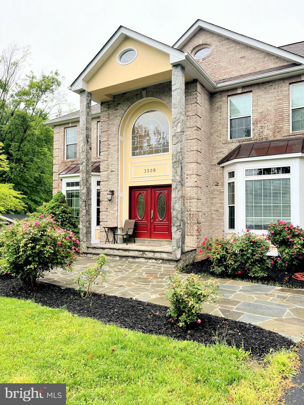 HOLMES RUN PARK - Residential