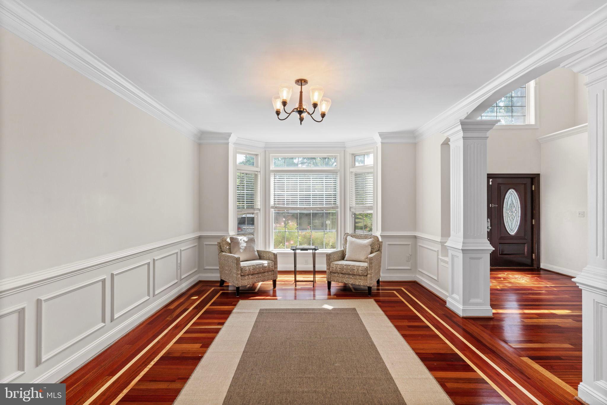 HOLMES RUN PARK - Residential