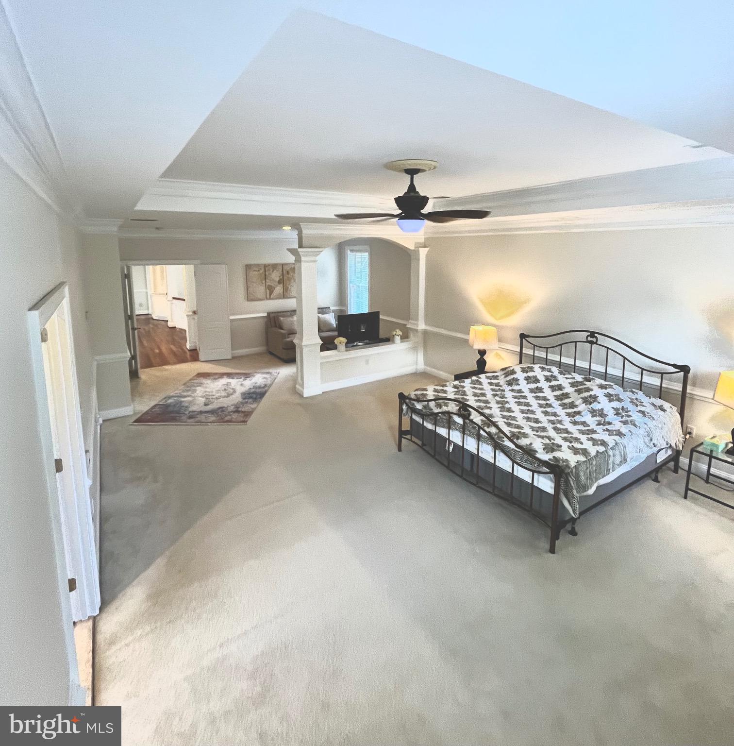 HOLMES RUN PARK - Residential