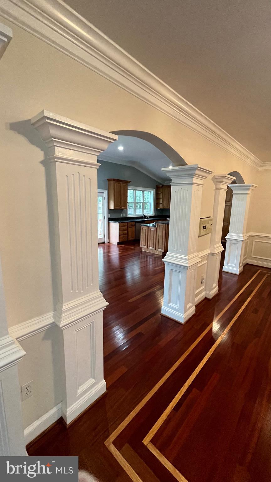 HOLMES RUN PARK - Residential