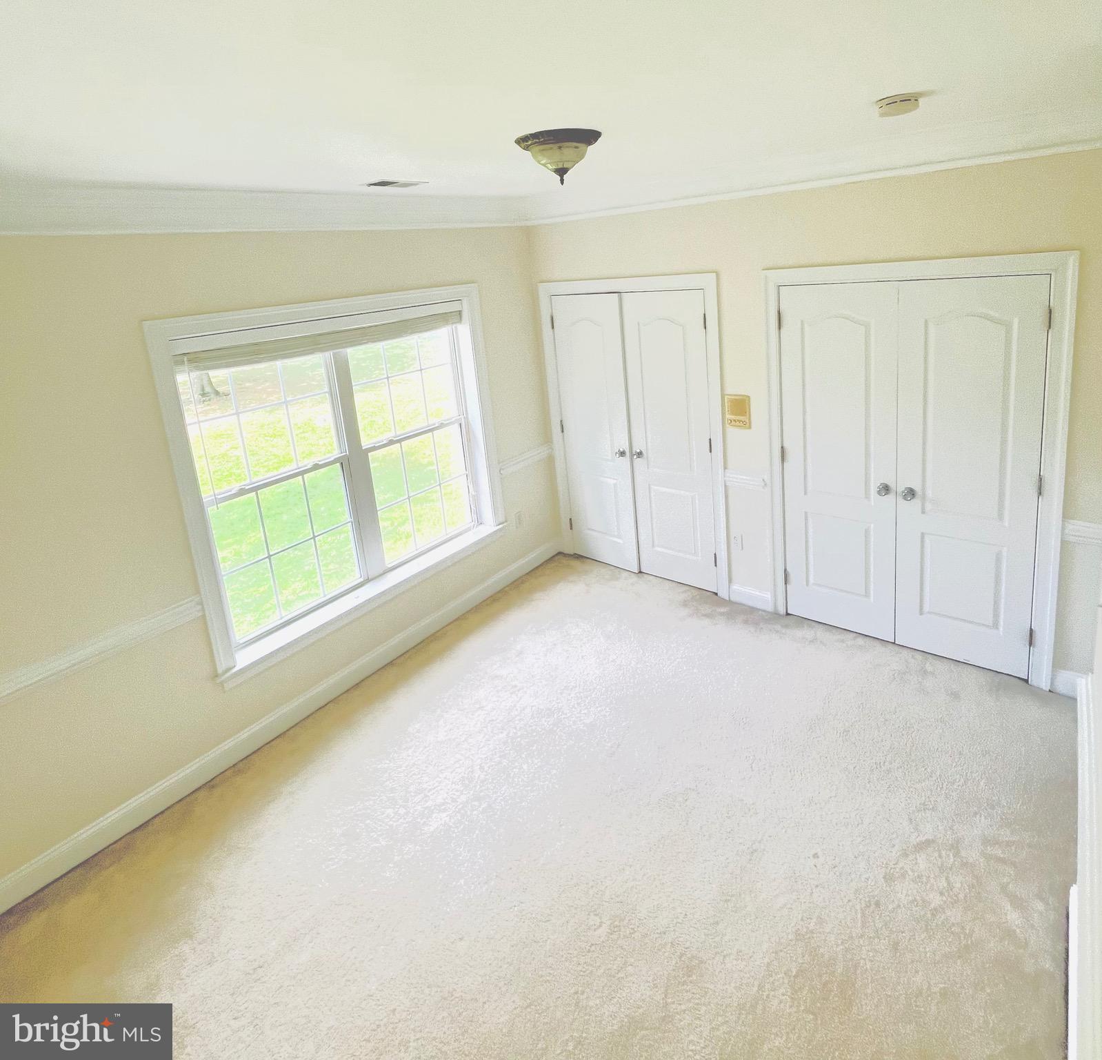 HOLMES RUN PARK - Residential