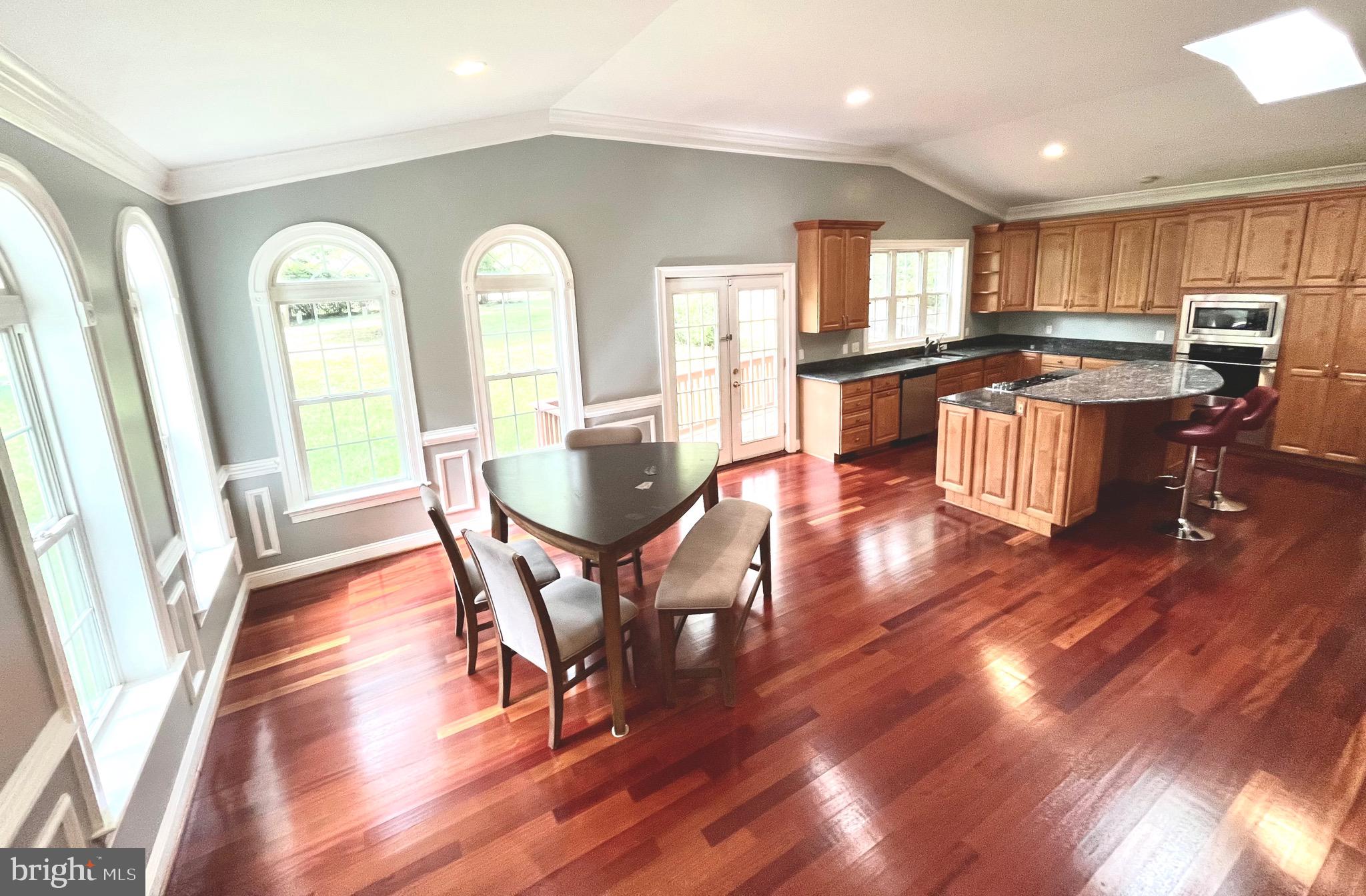 HOLMES RUN PARK - Residential