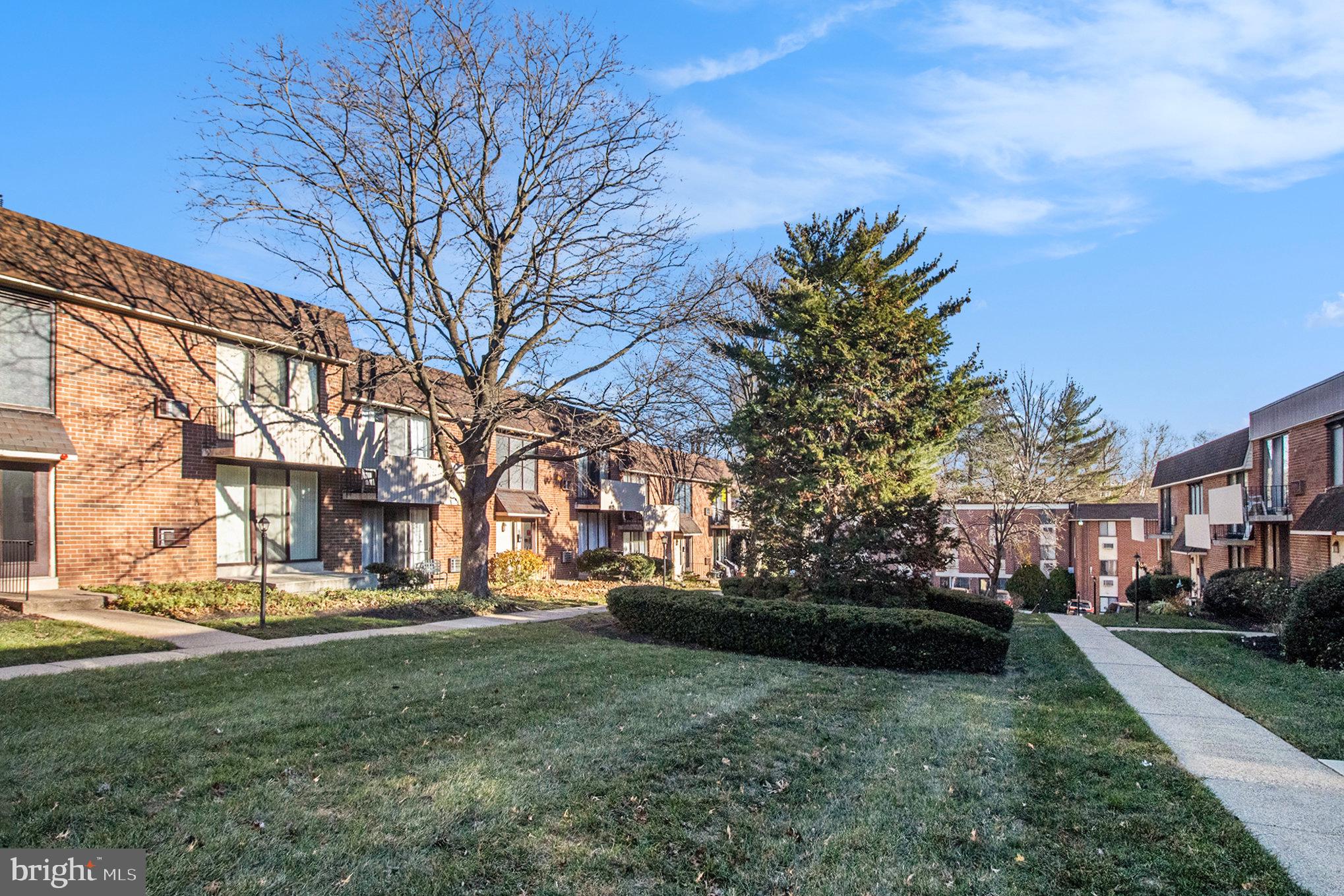 100 E GLENOLDEN AVENUE R9