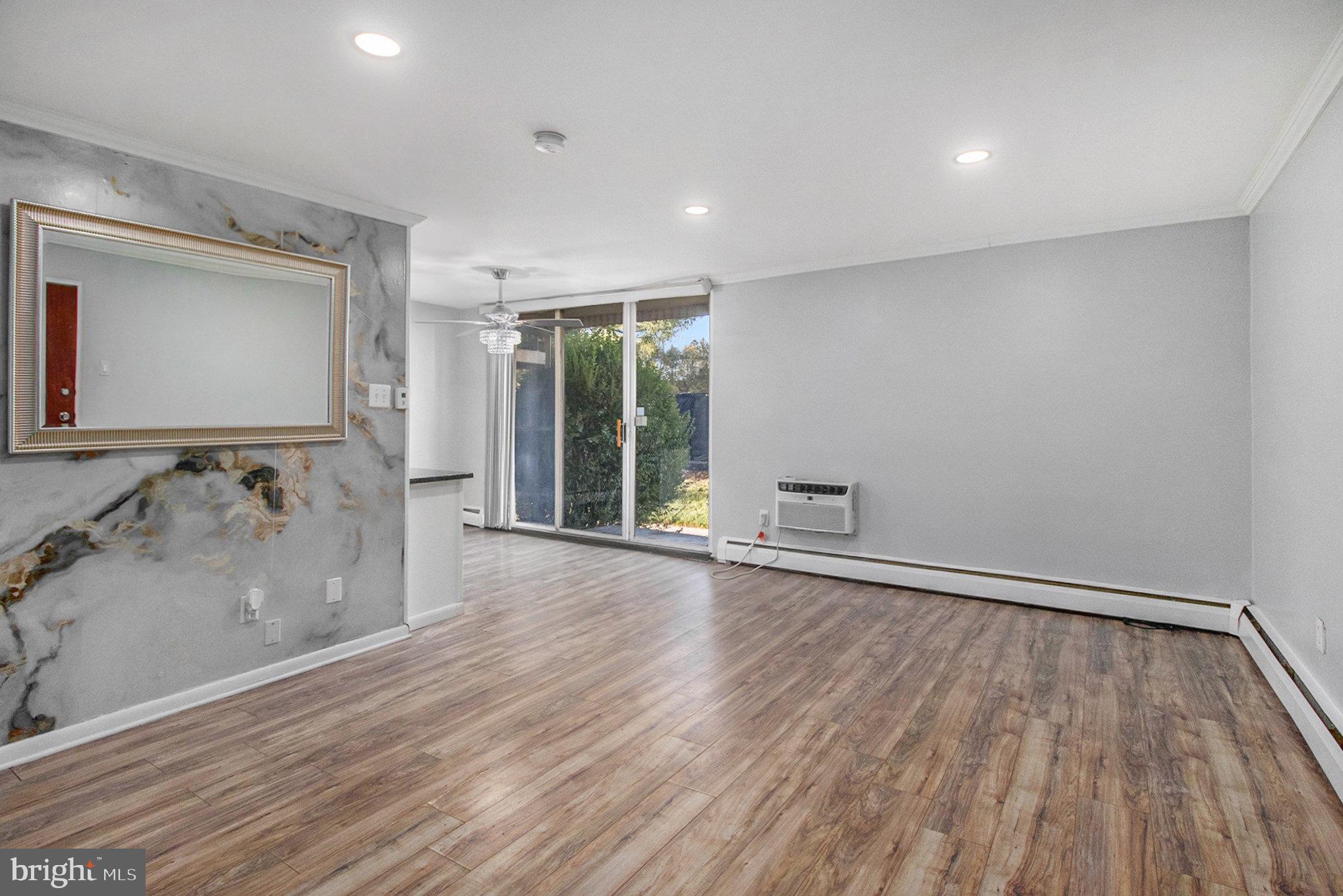 CALIFORNIAN - Residential