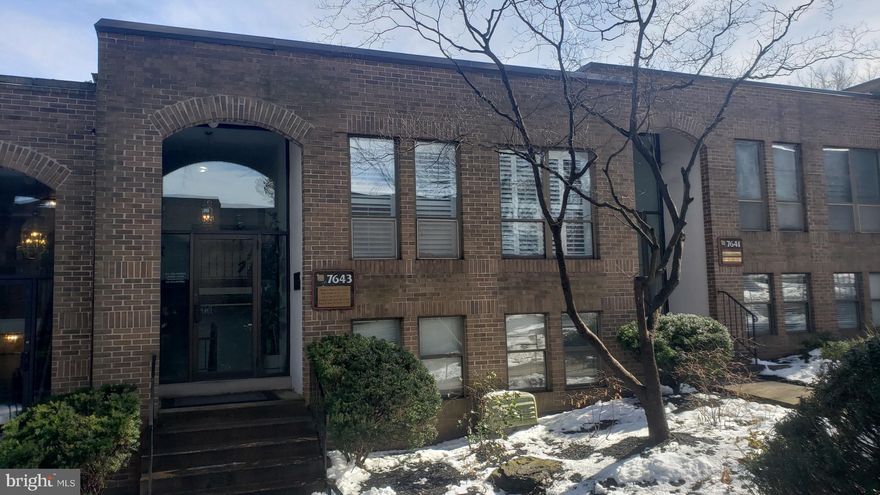 Super location just off 495 in Tysons.  Two level office each floor with its' own entrance.  Ideal for owner user or investor - occupy one floor and lease the other.  
Lower level has recently been upgraded with an open floor plan.  Upper level existing skylights keep the entire level bright during the day. 
Association fees $2000 per quarter. 

Calll for details.