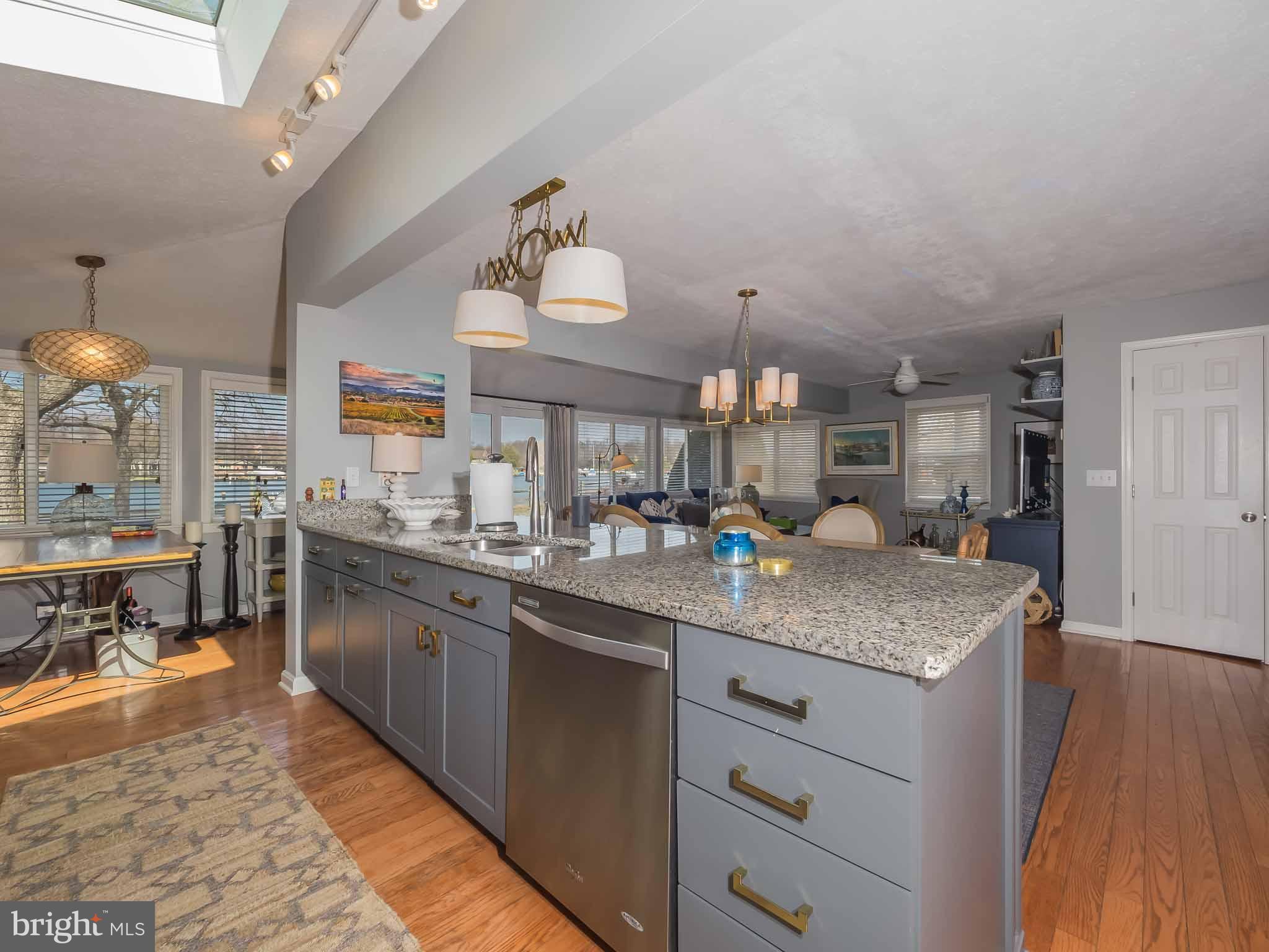 LONDONTOWN - Residential